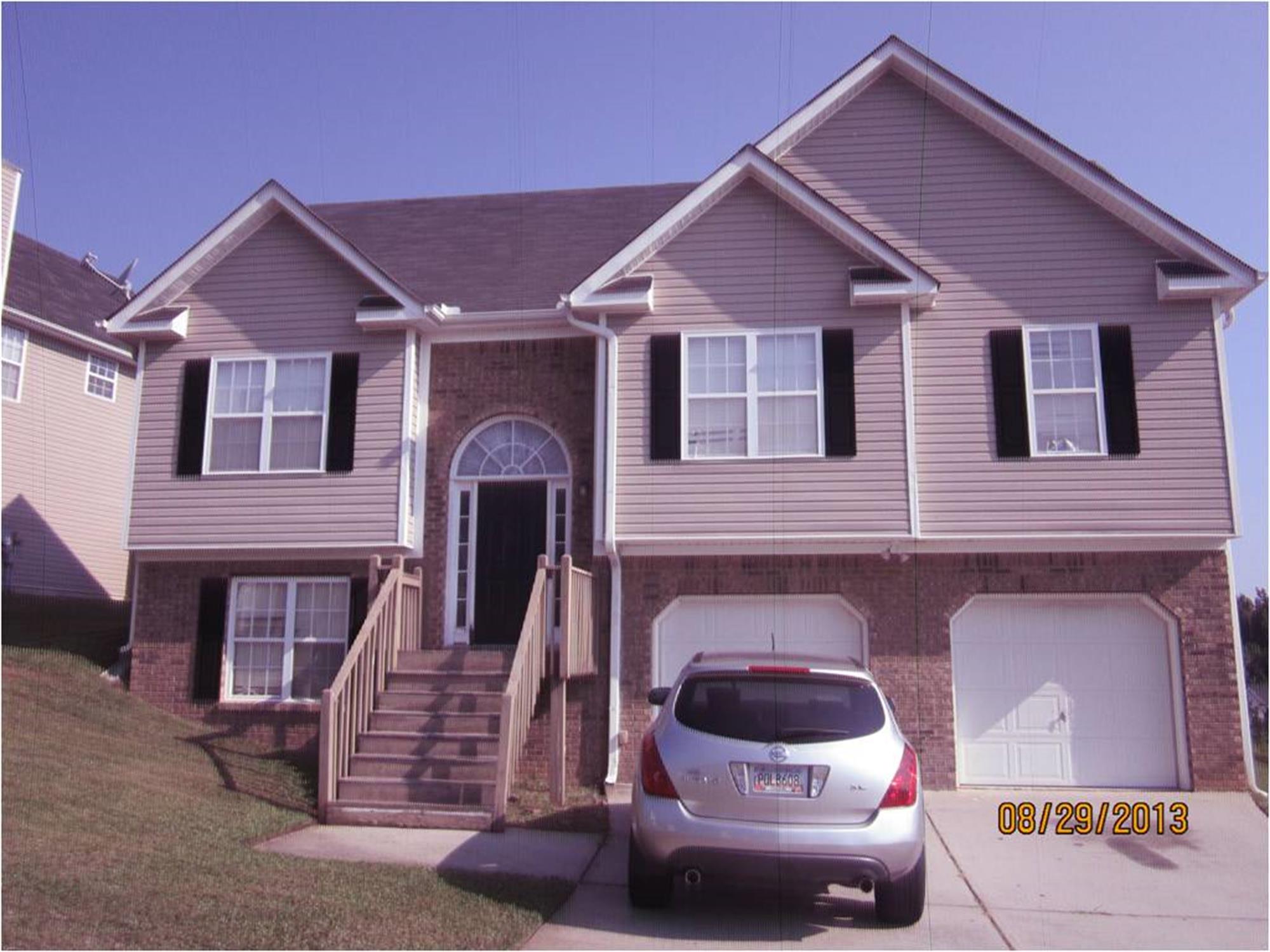 77 Imperial Dr, Hiram, GA 30141-2264
