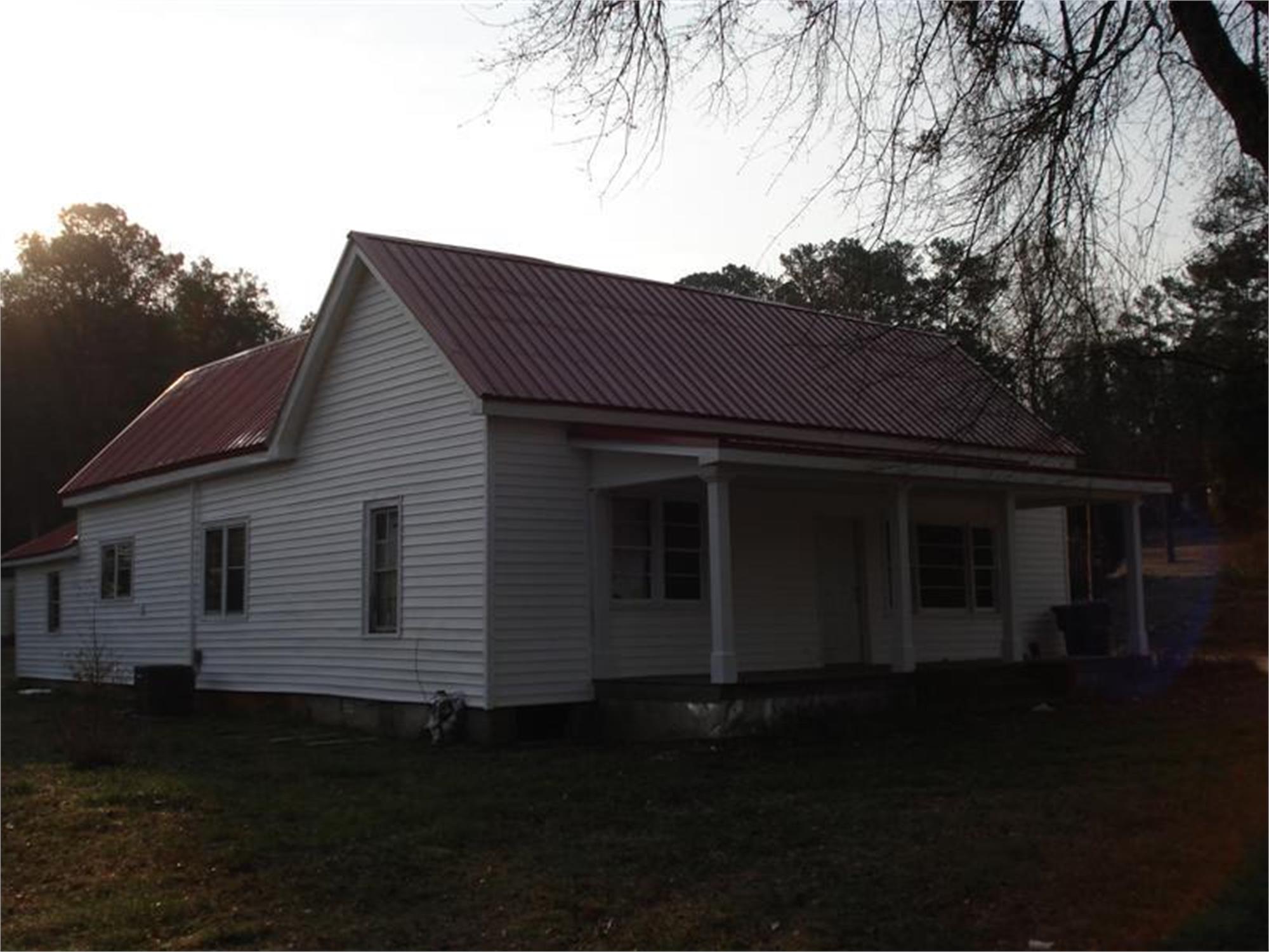 204 N Emory St, Oxford, GA 30054-2303