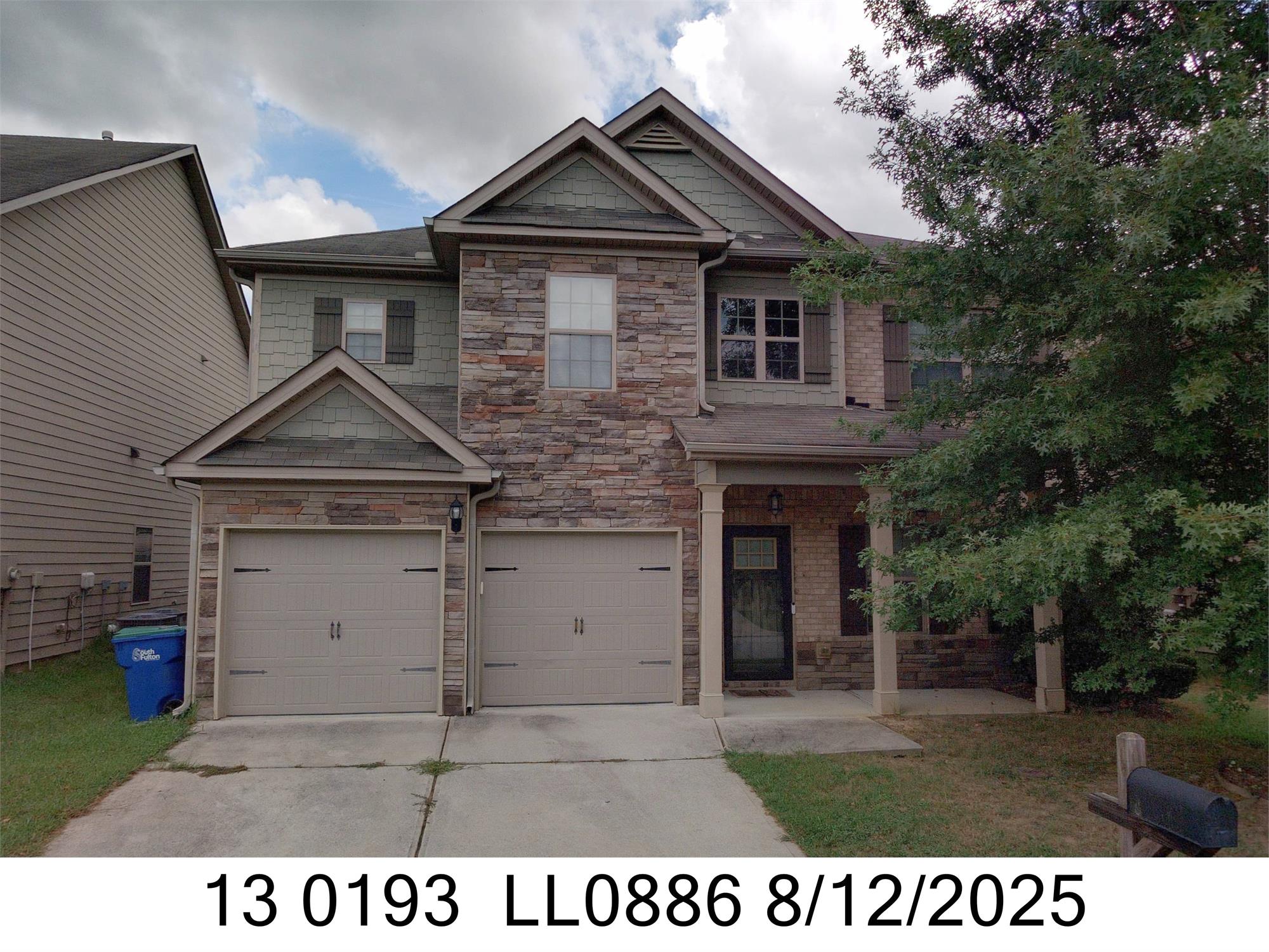 7708 Volion Dr, Fairburn, GA 30213-3225