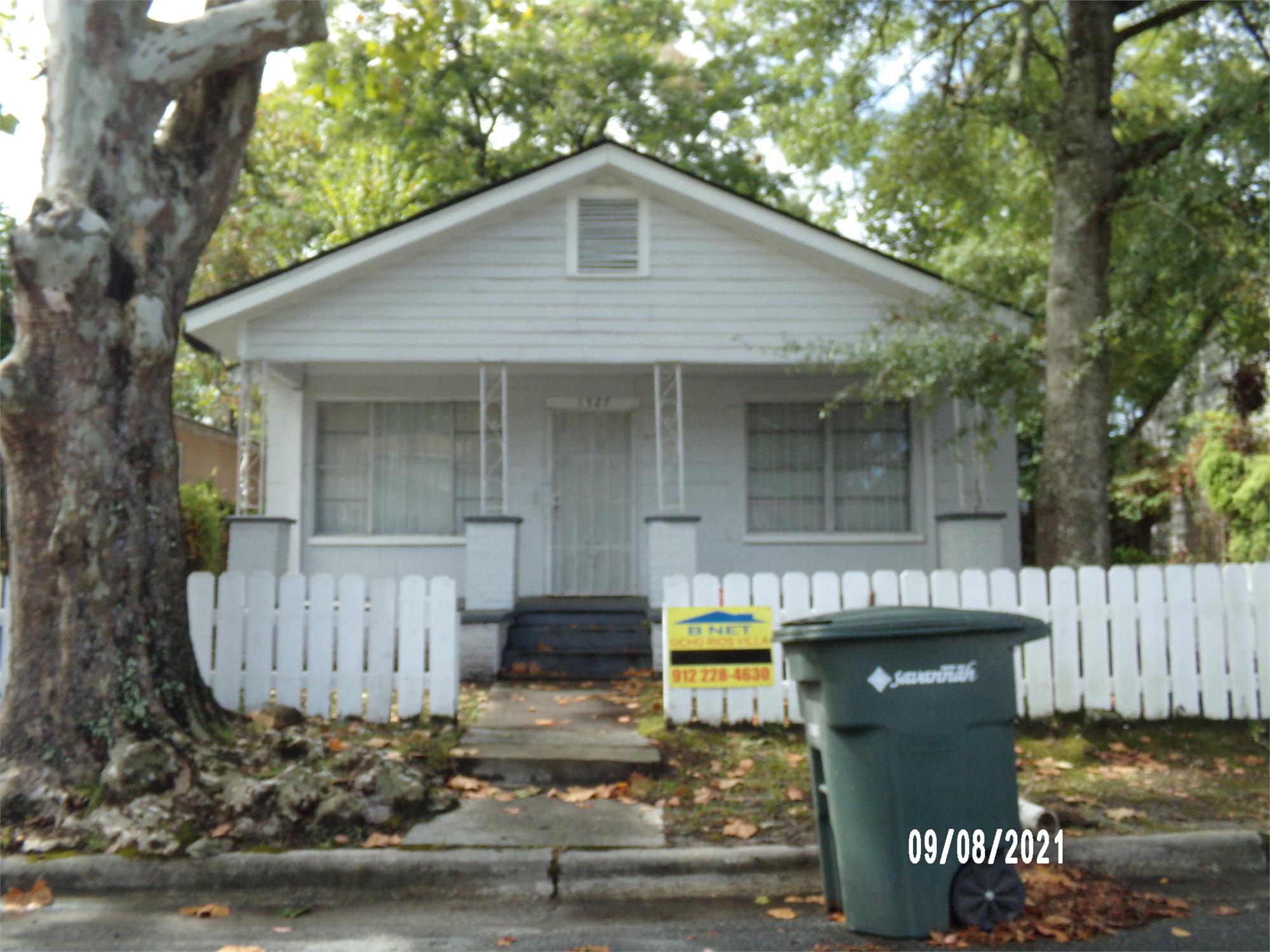 1527 Chester St, Savannah, GA 31415-1818