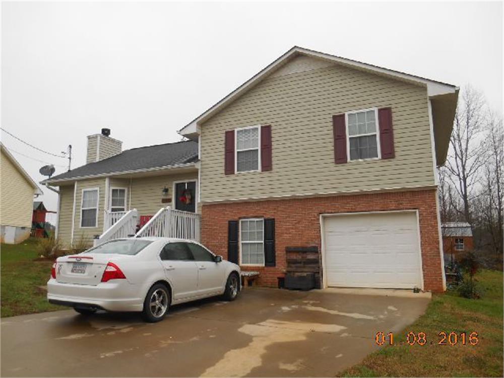 308 Melanie Ct, Bowdon, GA 30108-1239