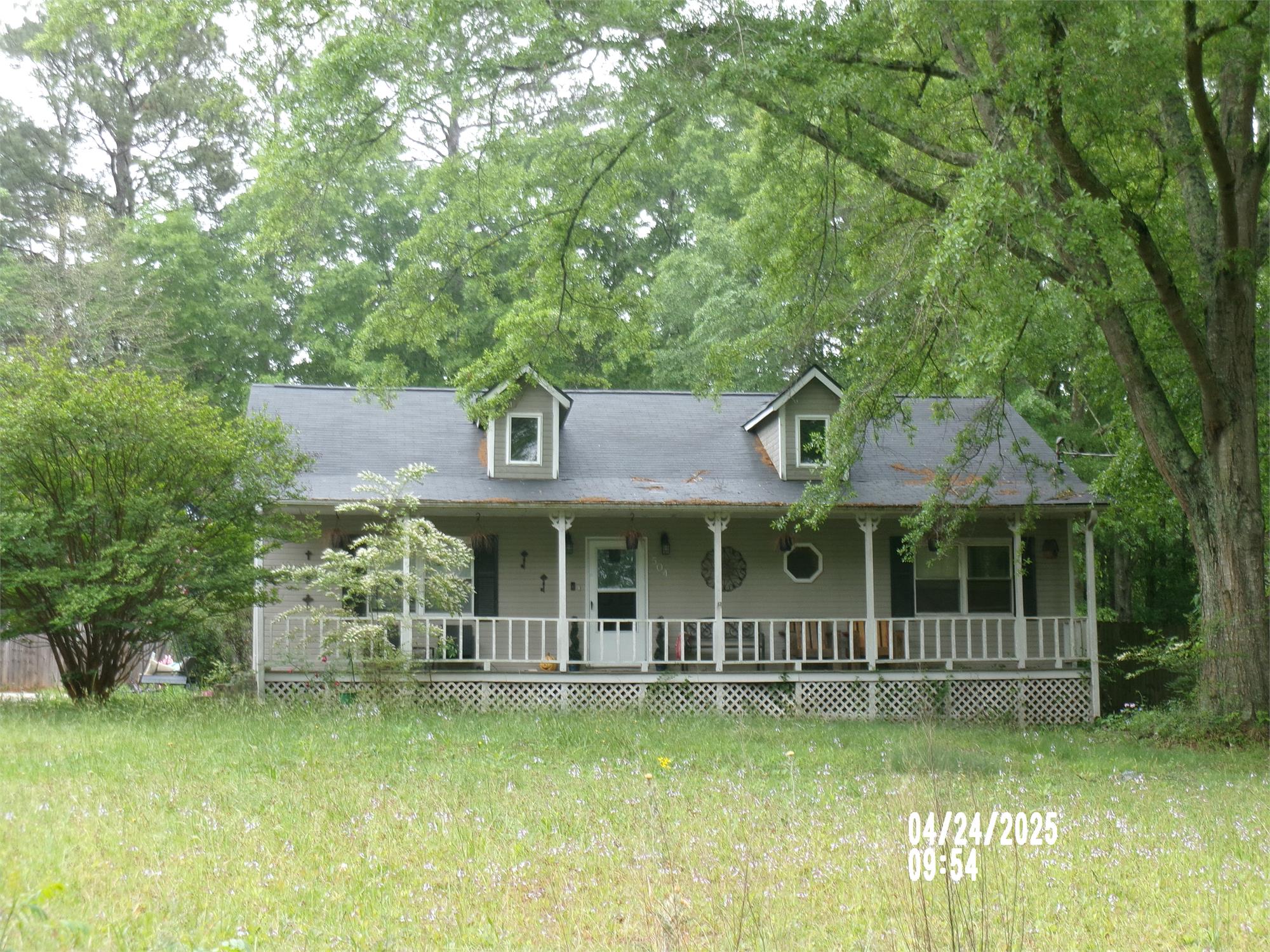 504 S Pine Hill Rd, Griffin, GA 30224-8323