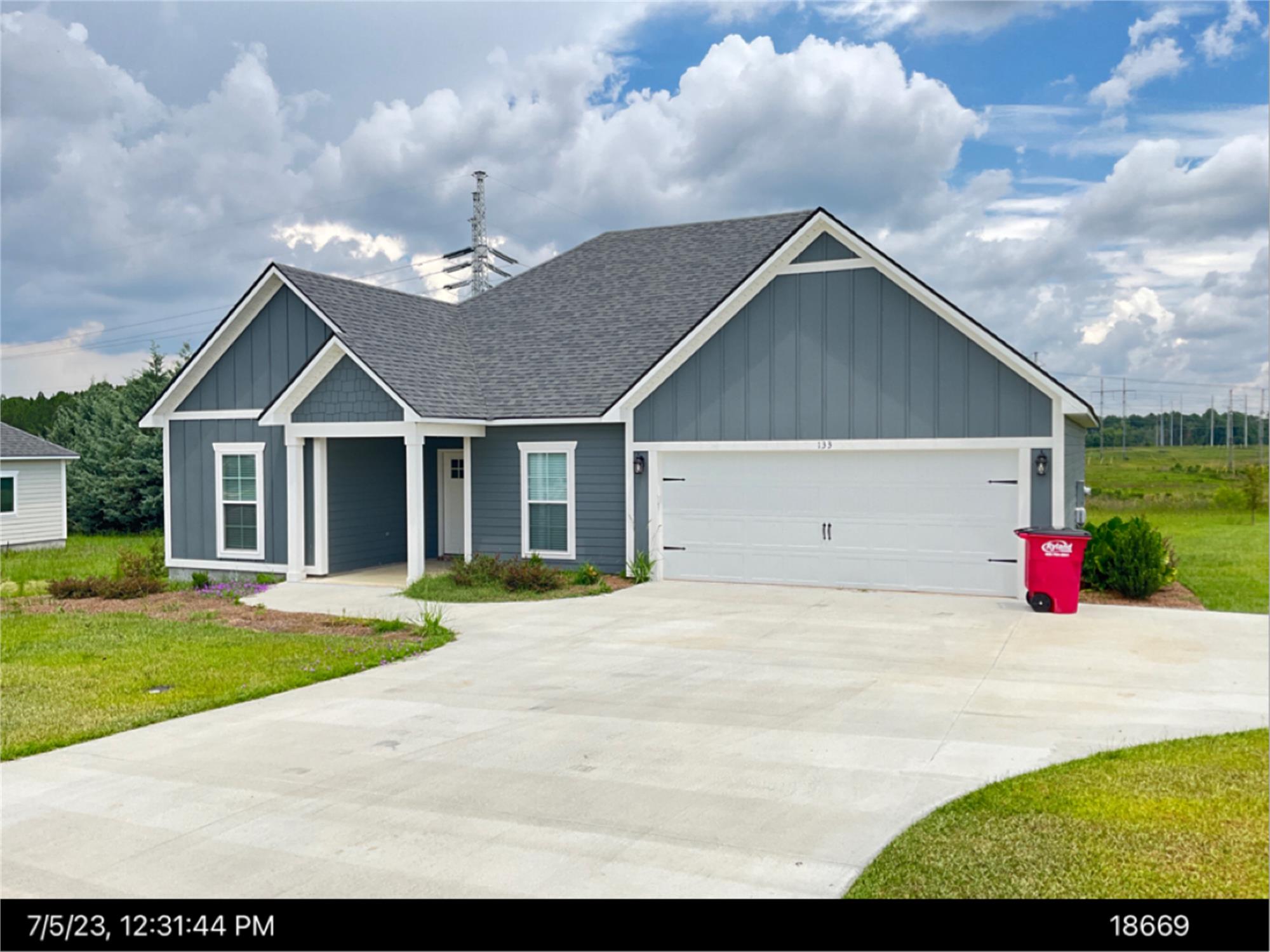 133 Mill Ridge Cir, Tifton, GA 31793-5568