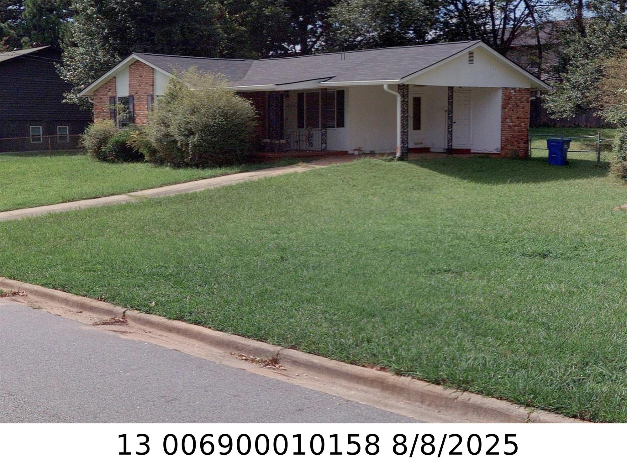 2125 Rochelle Way, Atlanta, GA 30349-3439