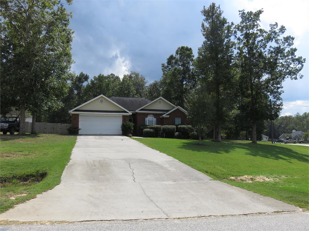 175 Creekside Cir, Ellabell, GA 31308-7230