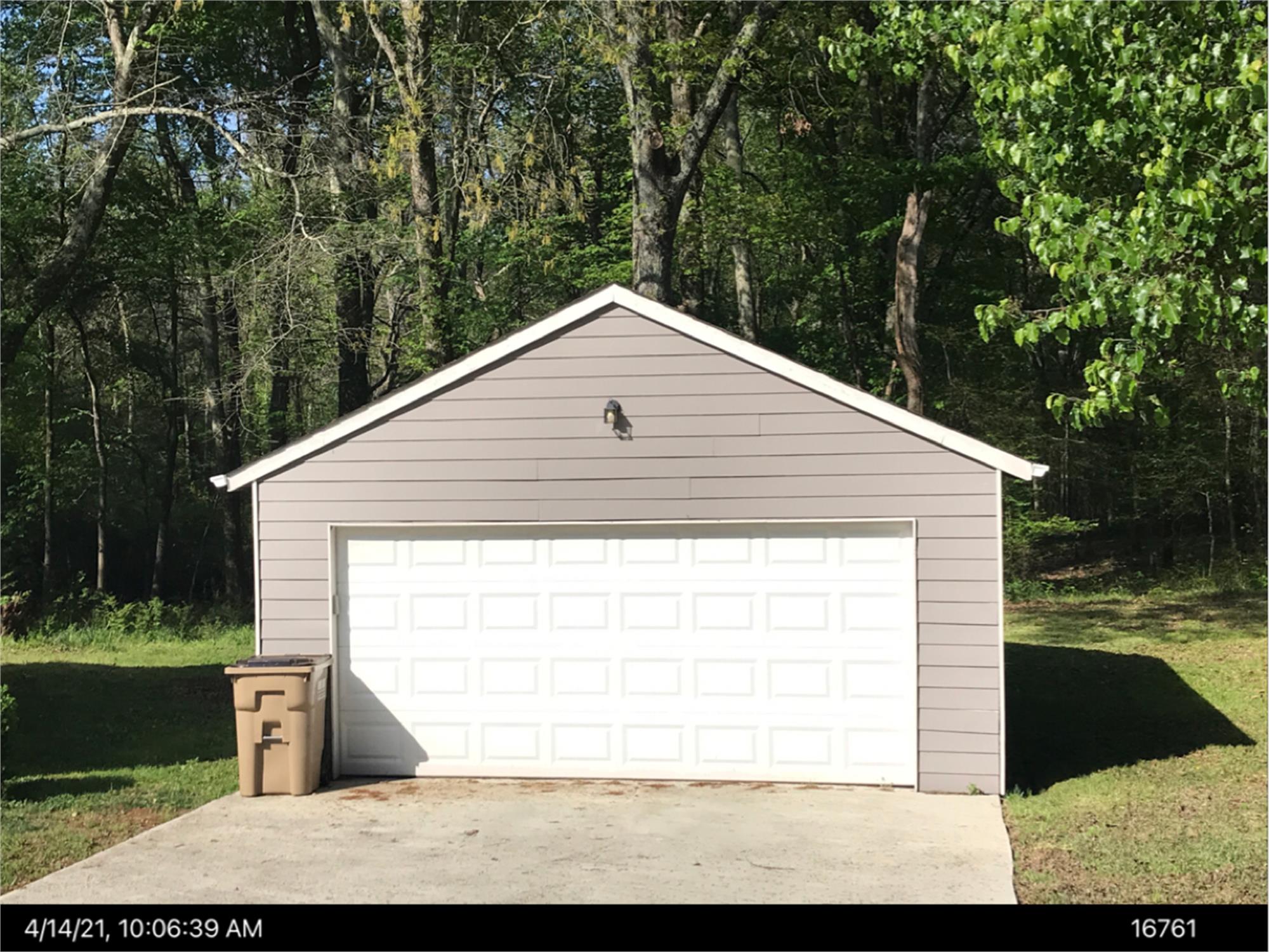 4435 Mcbrayer Rd, Flowery Branch, GA 30542-2812