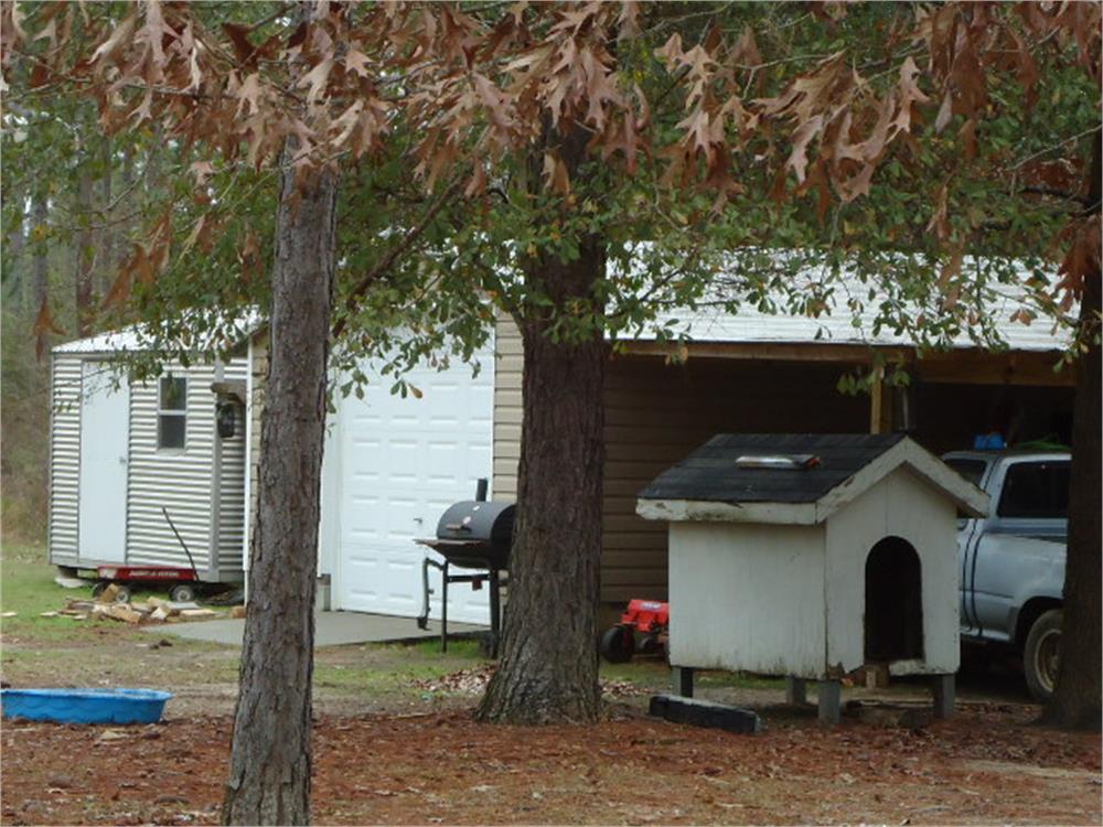 570 Coley Rogers Rd, Eastman, GA 31023-3152