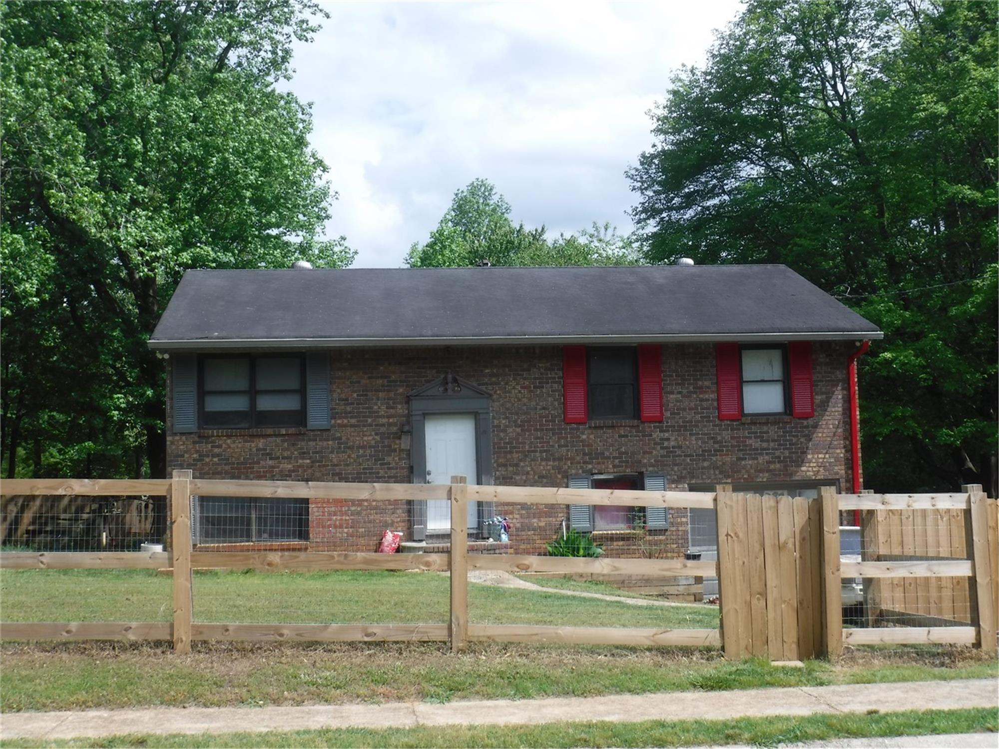 2803 Bay Berry Dr Sw, Marietta, GA 30008-5603
