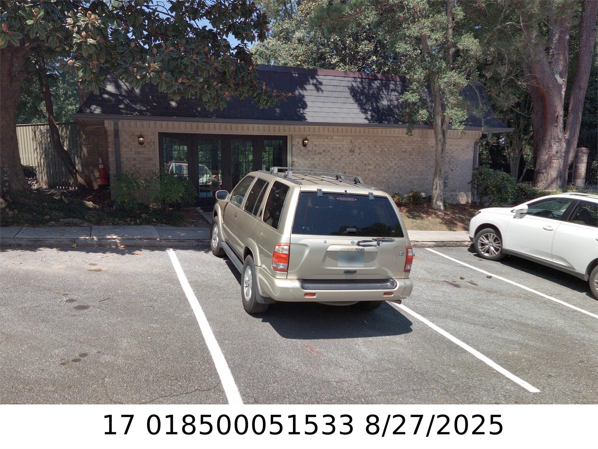 153 Maribeau Sq Nw, Atlanta, GA 30327-4012
