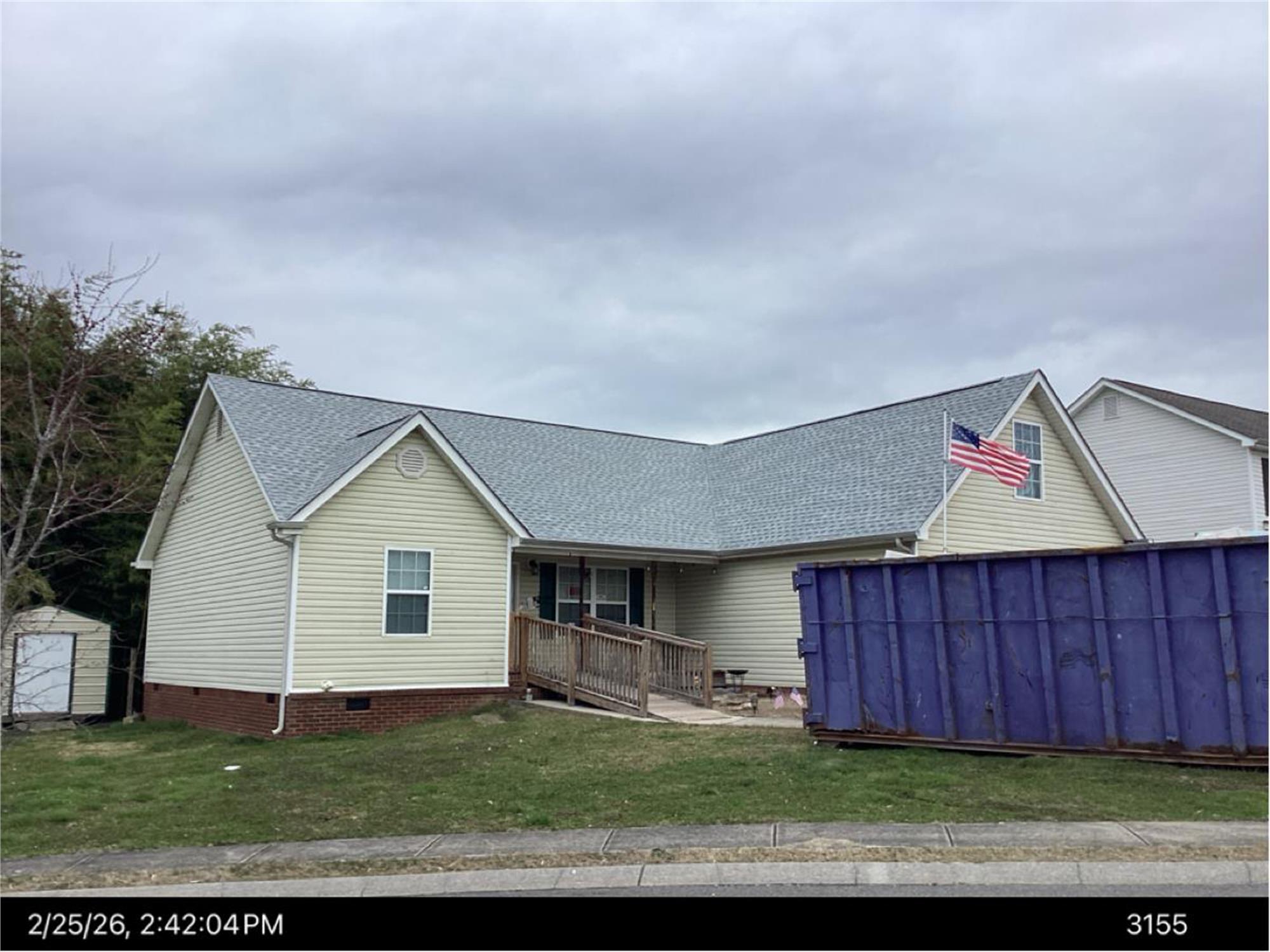 192 Round Tree Dr, Rossville, GA 30741-3607