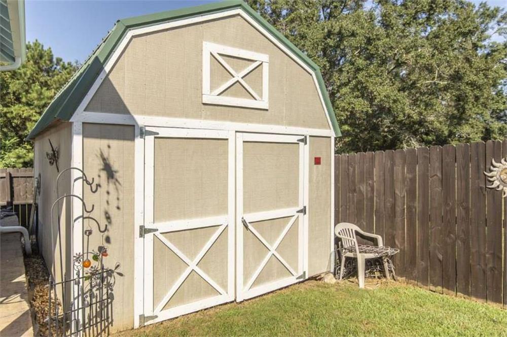 205 Boulder Creek Rd, Kathleen, GA 31047-4107
