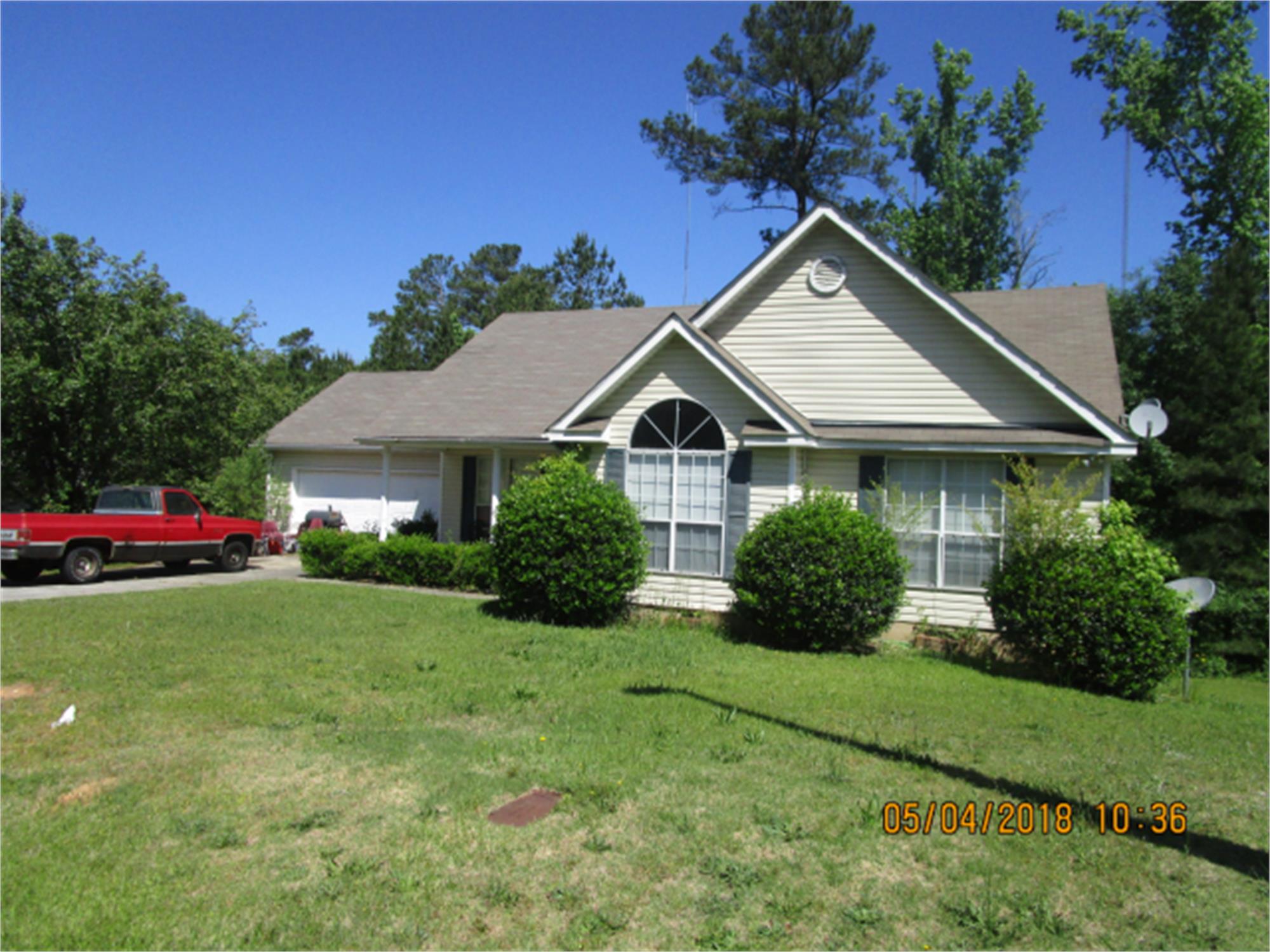 157 Heathwood Dr, Macon, GA 31206-5282