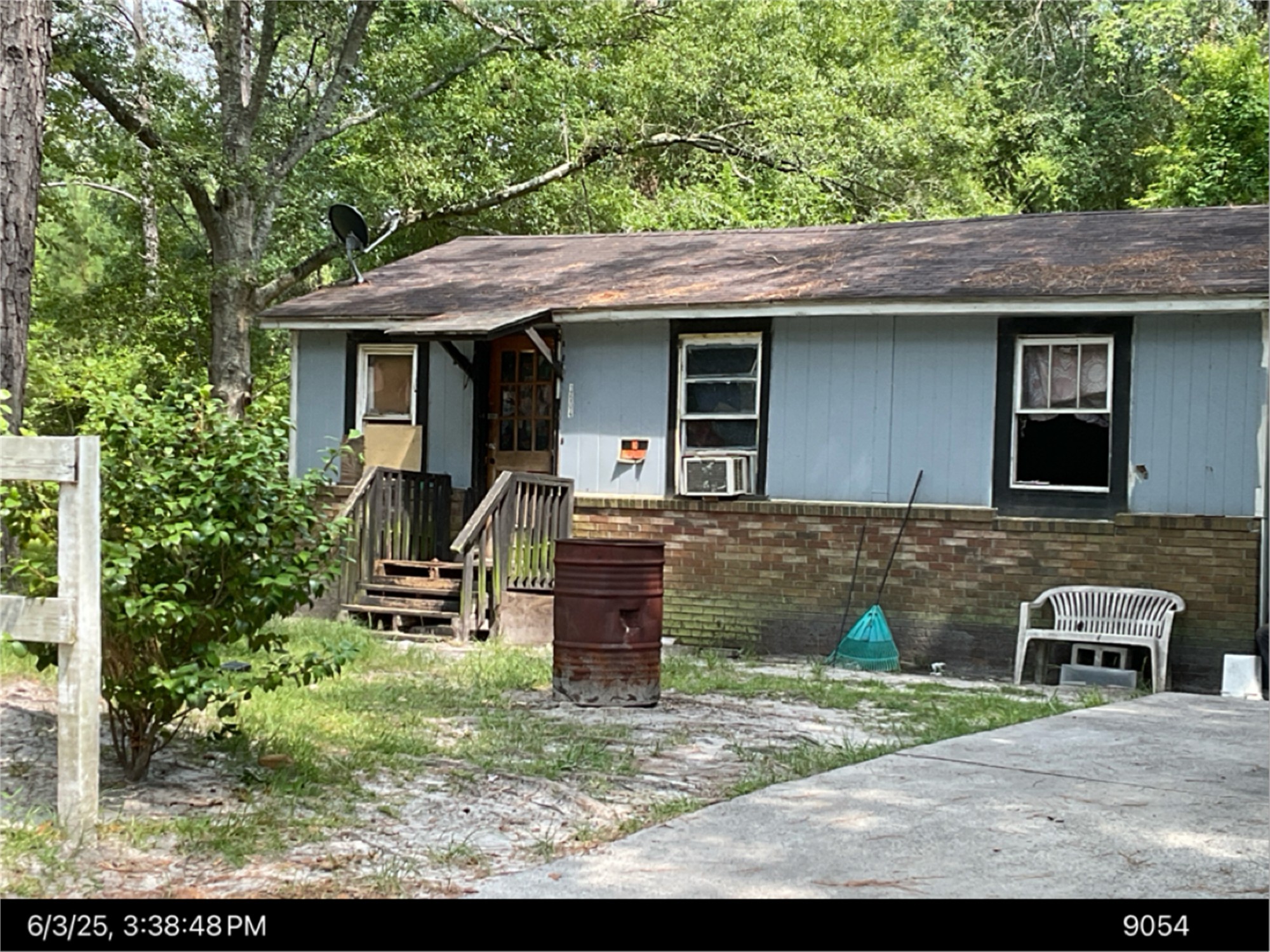 1604 Vernon St, Waycross, GA 31501-7362