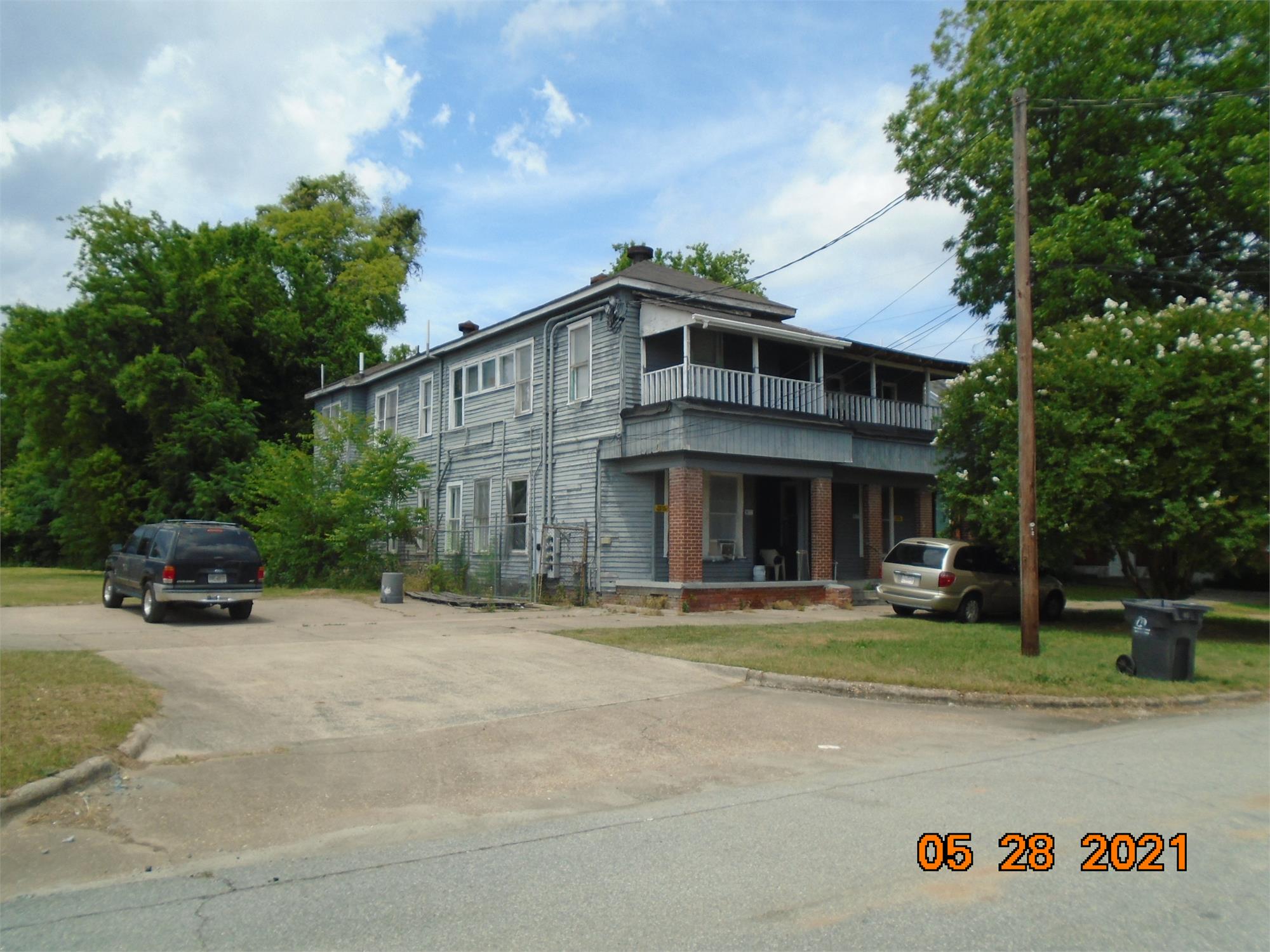 Photo 3