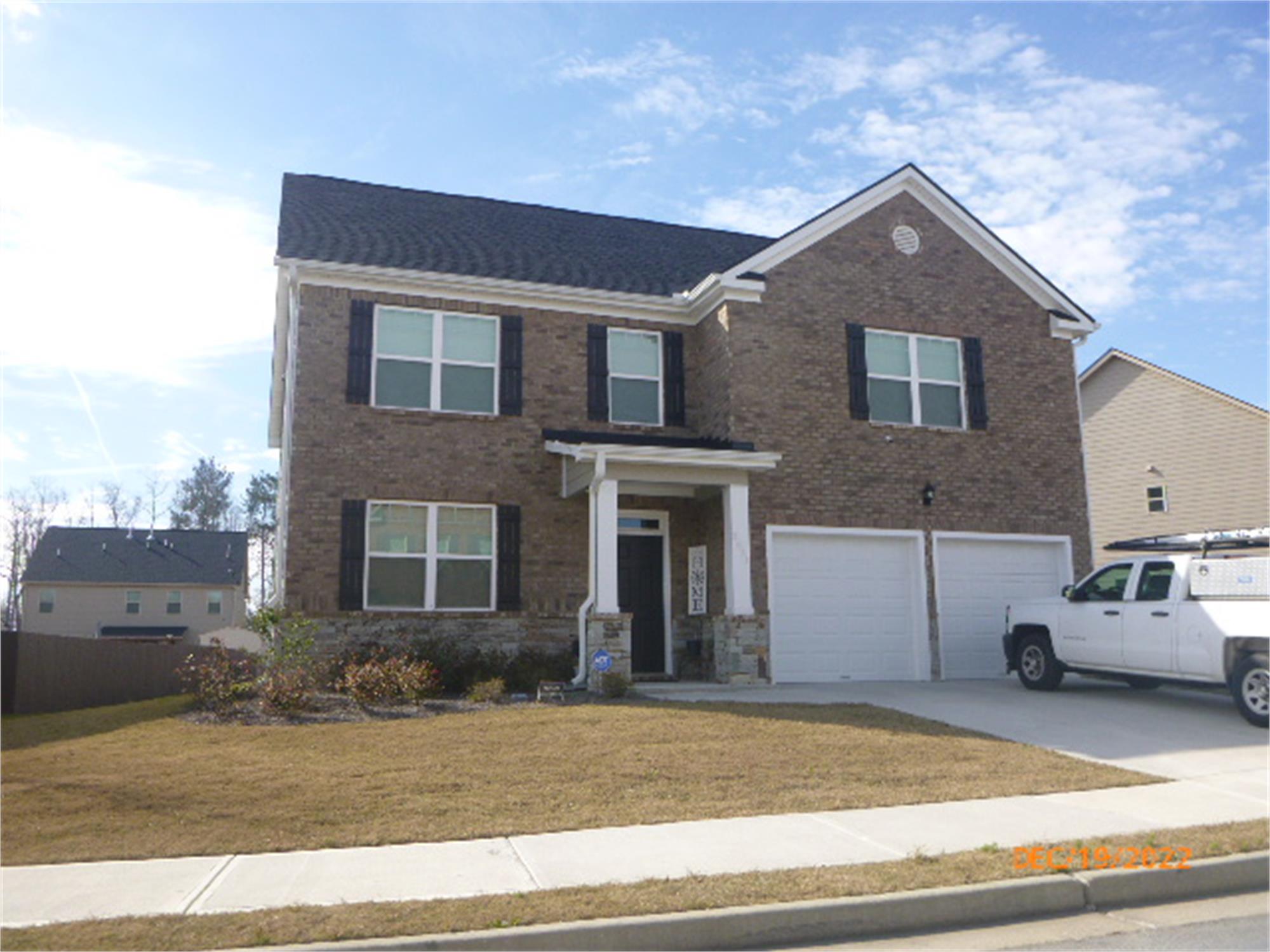 2823 Hawthorn Farm Blvd, Loganville, GA 30052-5741