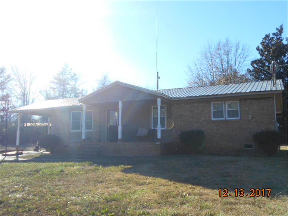 1621 Dickerson Rd, Elberton, GA 30635-3427