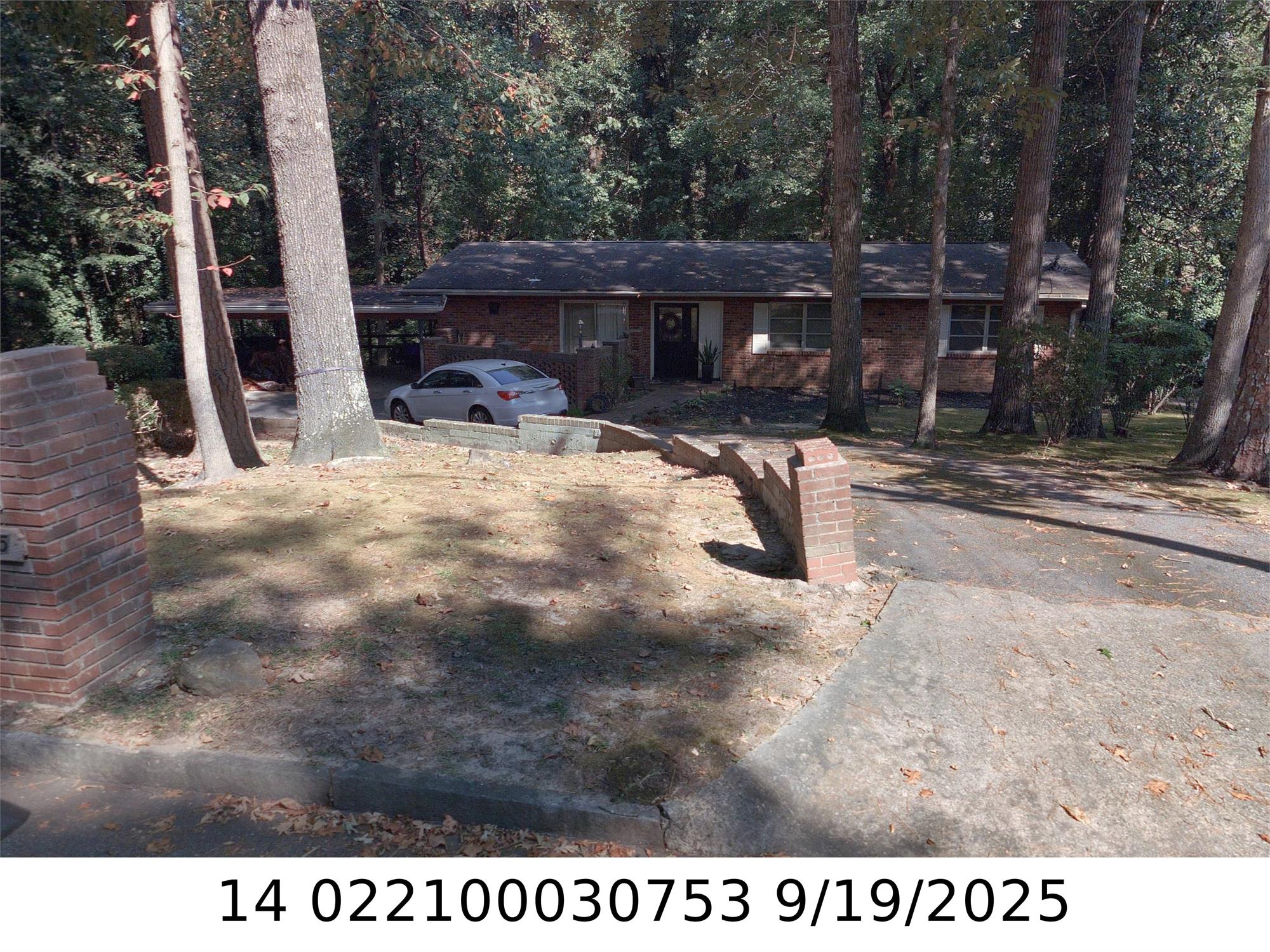 2865 Branchwood Dr, Atlanta, GA 30344-3818