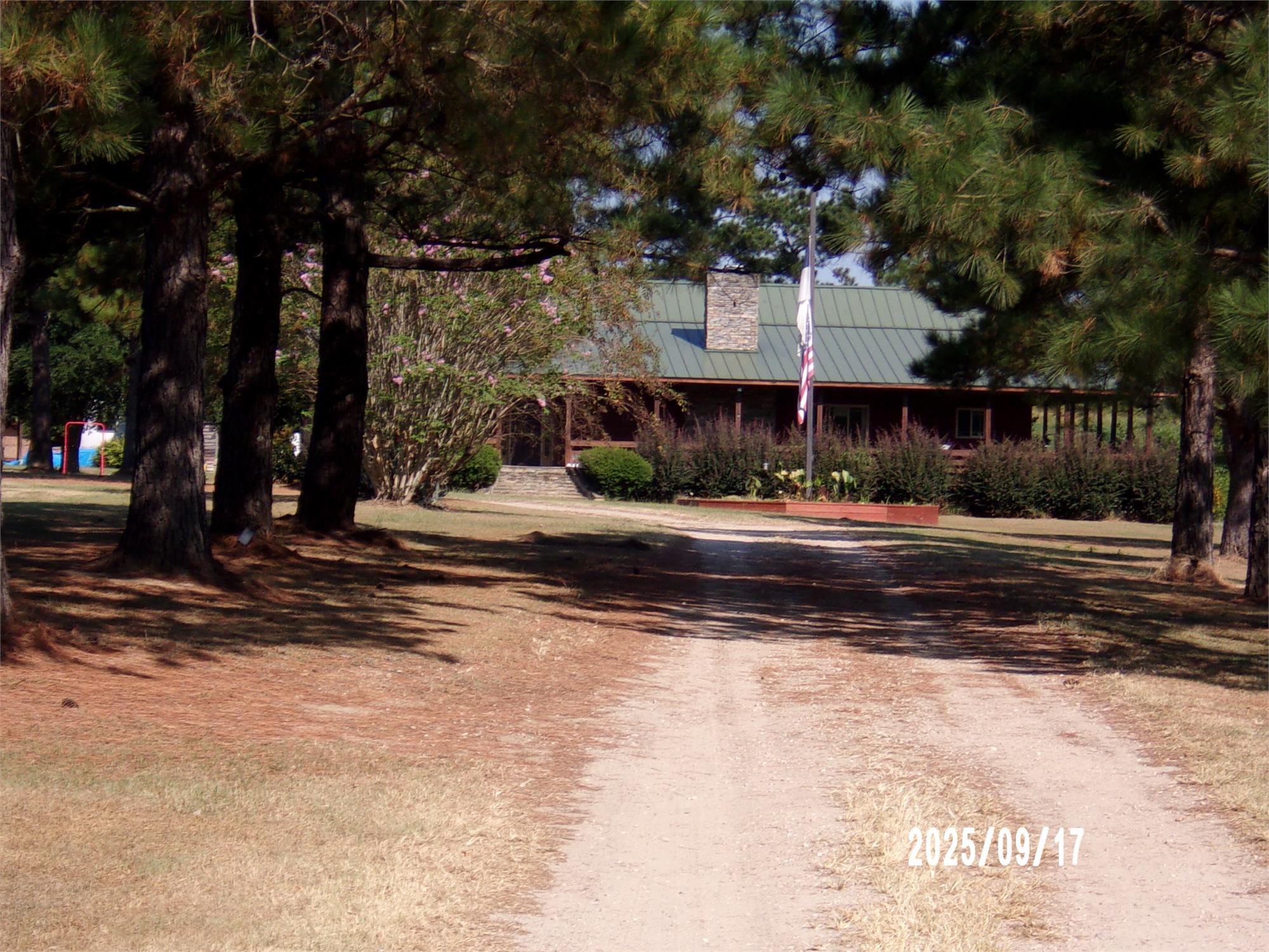 7705 Twelve Mile Post Rd, Boston, GA 31626-3584