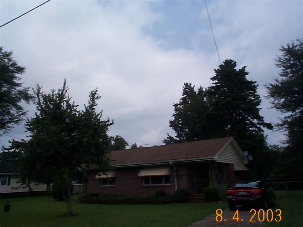 272 Nancy St, Winder, GA 30680-2235