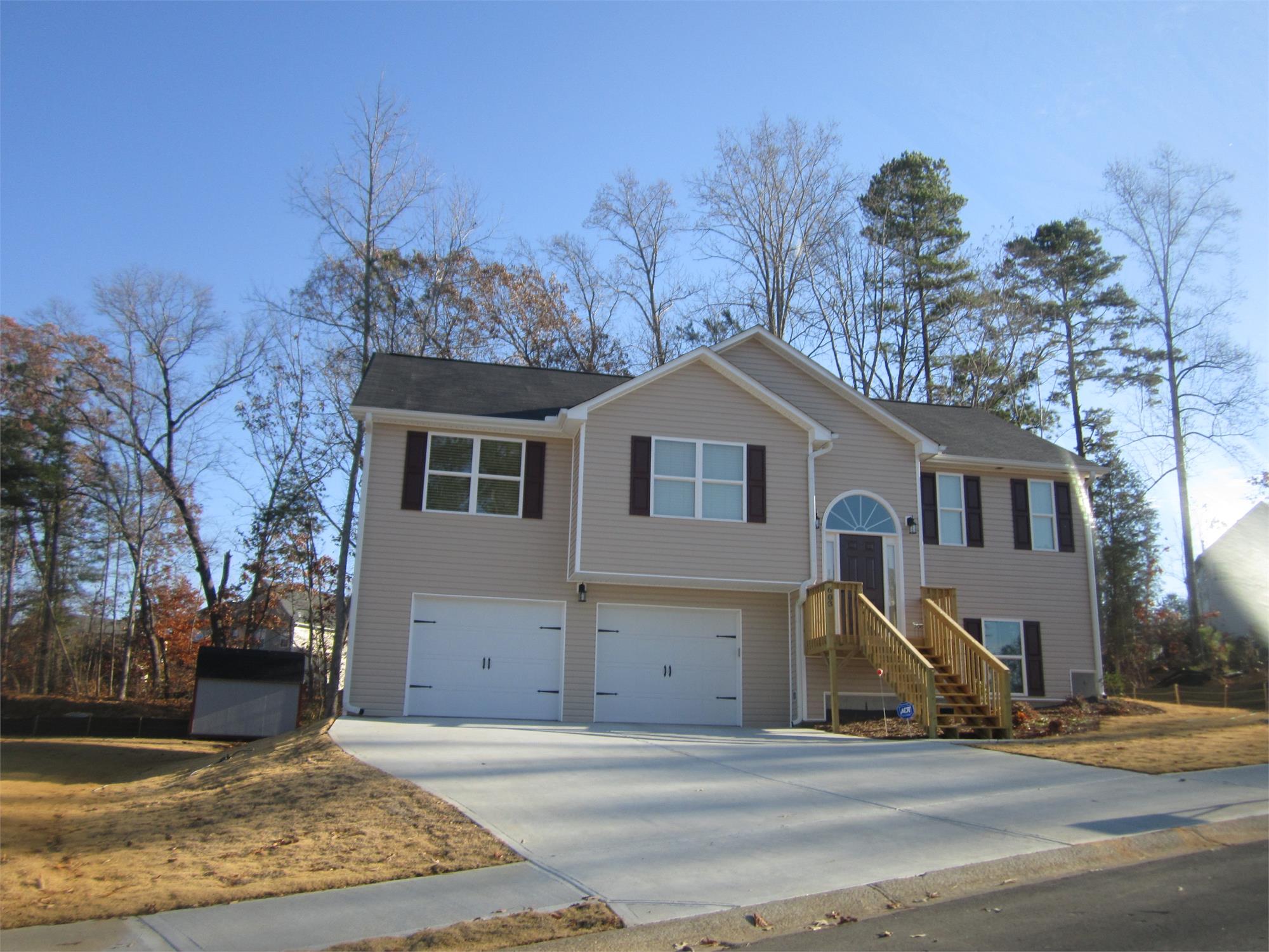 603 Cole Creek Dr, Dallas, GA 30157-8643