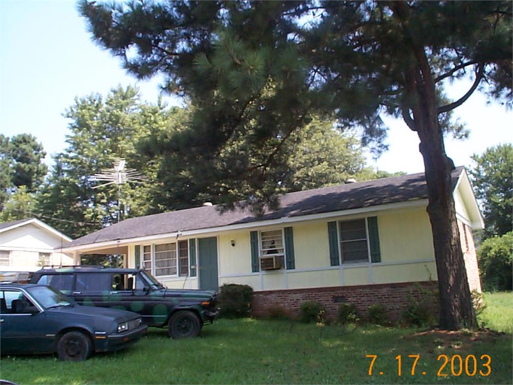 140 Lily Dr, Winder, GA 30680-2052