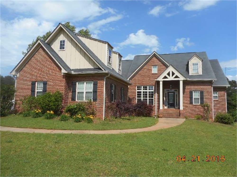360 Happy Hill Rd, Carrollton, GA 30116-6803