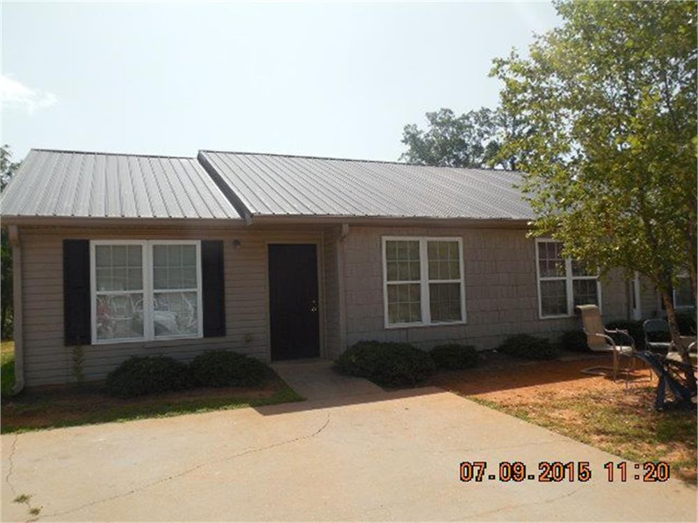 324 Avalon Dr, Carrollton, GA 30117-2131