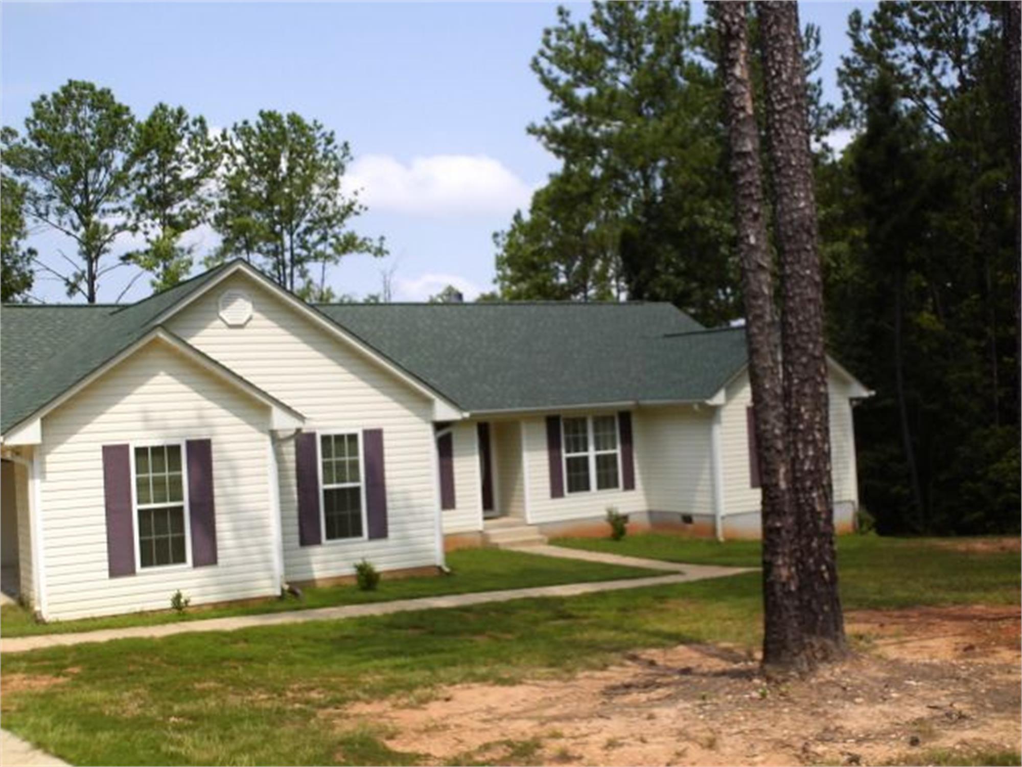 367 Pineknoll Dr, Warm Springs, GA 31830-2265