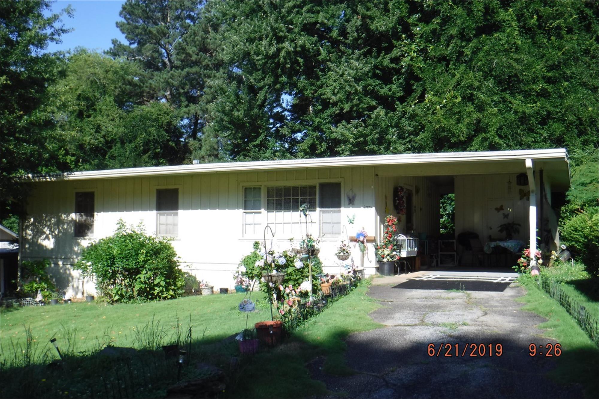 2372 Brackett Rd Sw, Marietta, GA 30060-4680