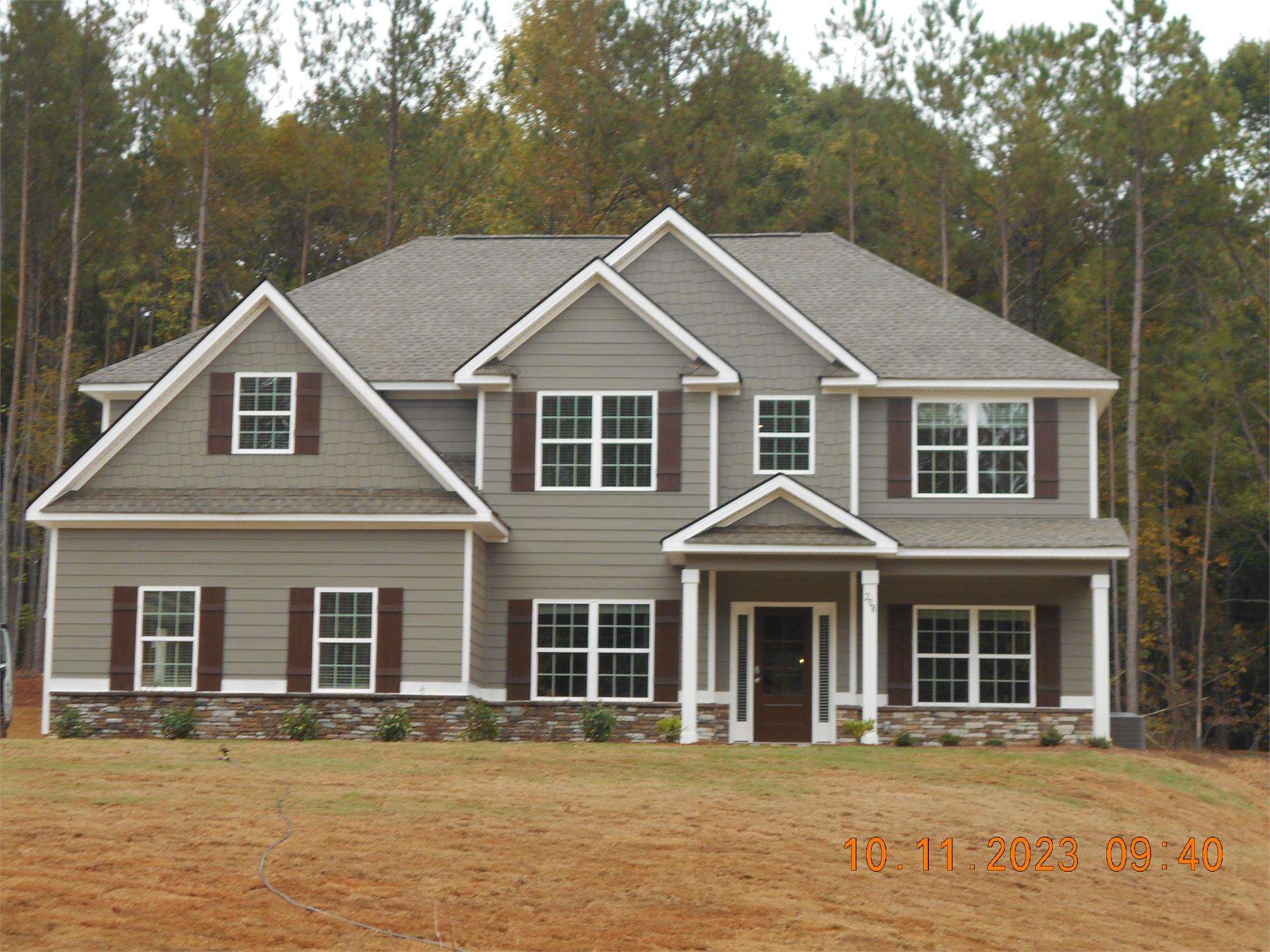 208 N Davis Rd, Lagrange, GA 30241-1640