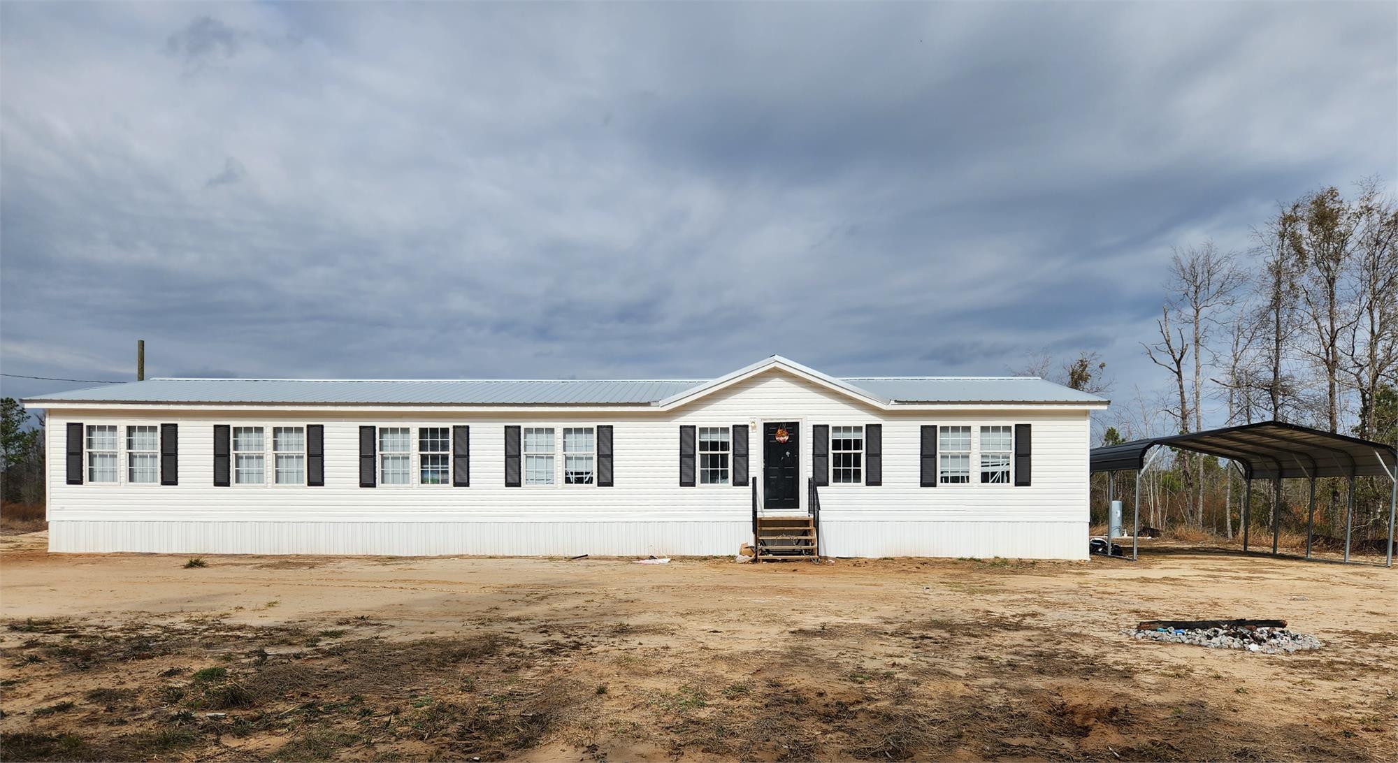 604 Tower Rd Ne, Ludowici, GA 31316