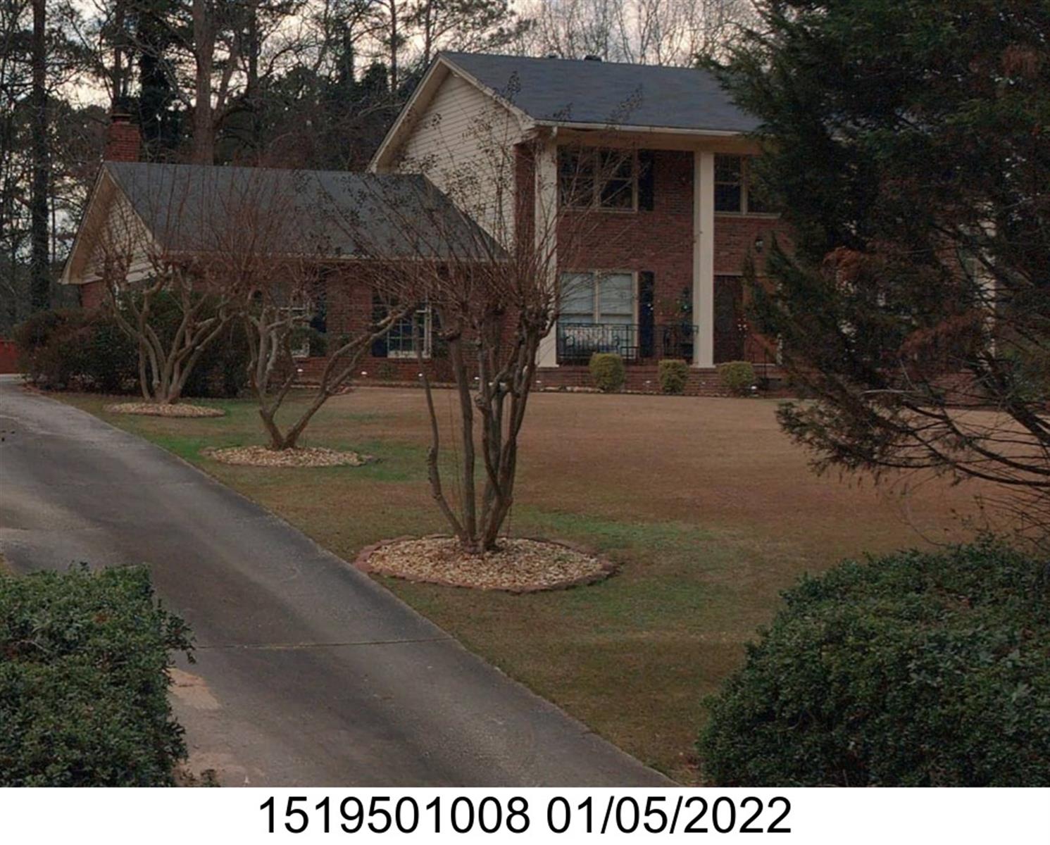 1547 S Indian Creek Dr, Stone Mountain, GA 30083-5426