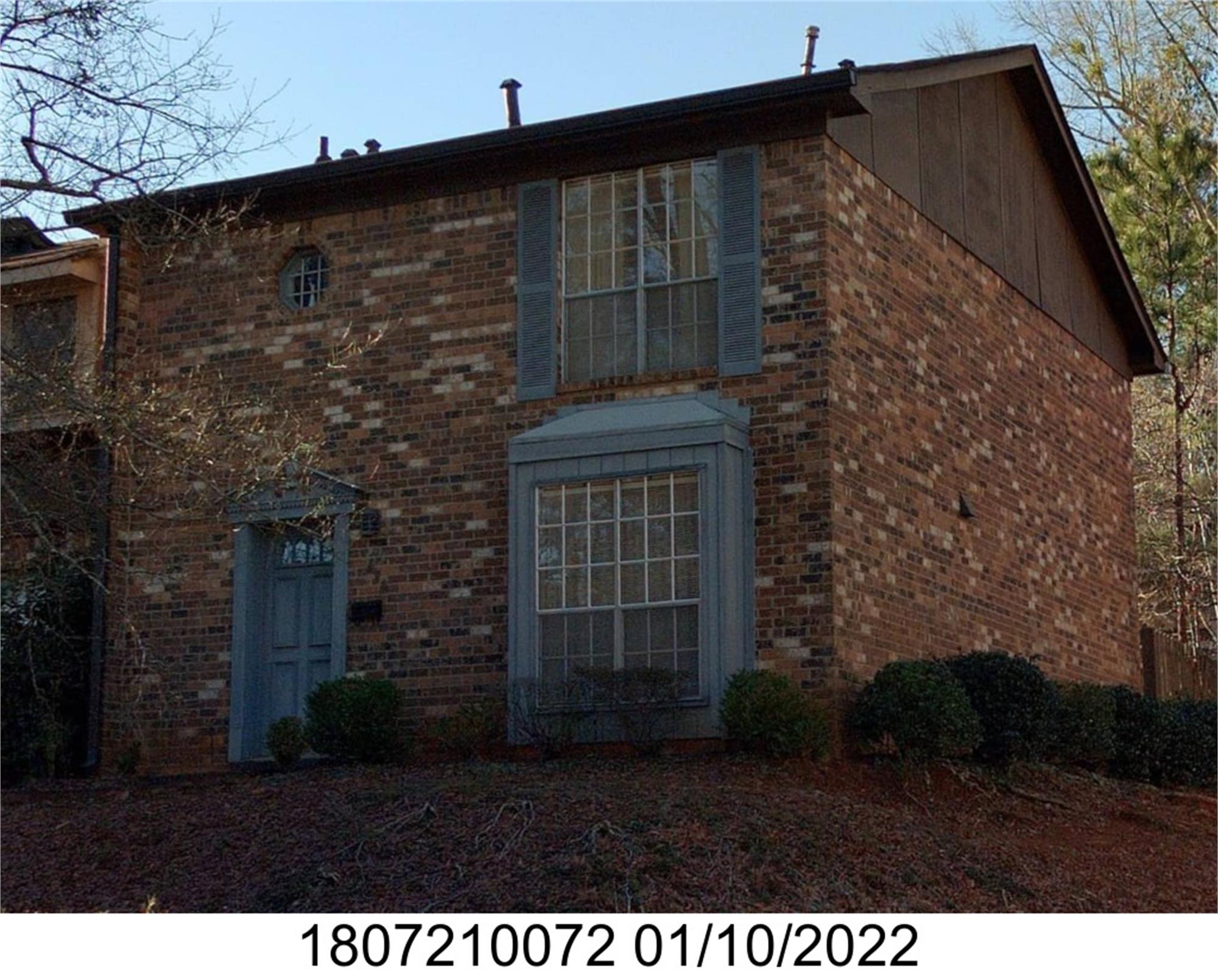 622 Garden Walk Dr, Stone Mountain, GA 30083-3542