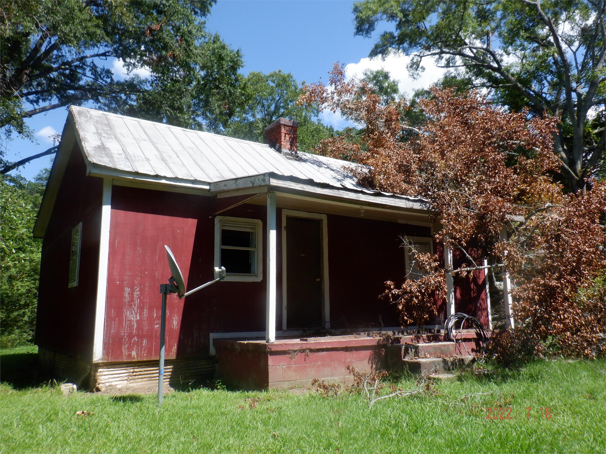 139 Akin St, Barnesville, GA 30204-1174
