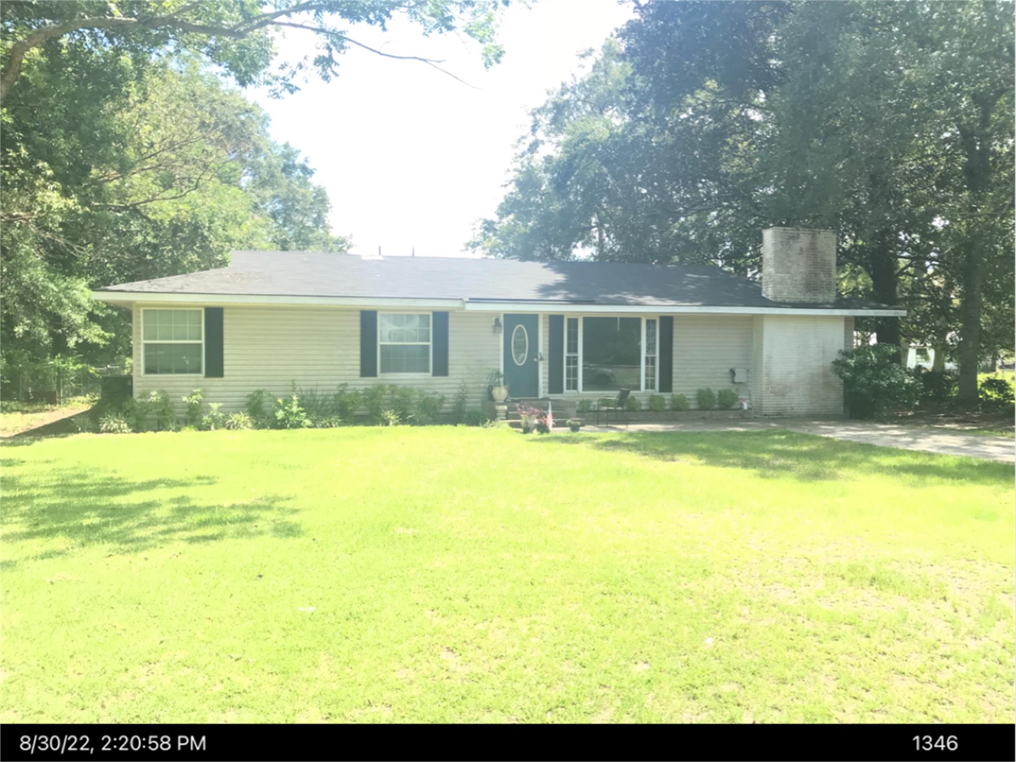 5585 Railroad Ave E, Patterson, GA 31557-5115