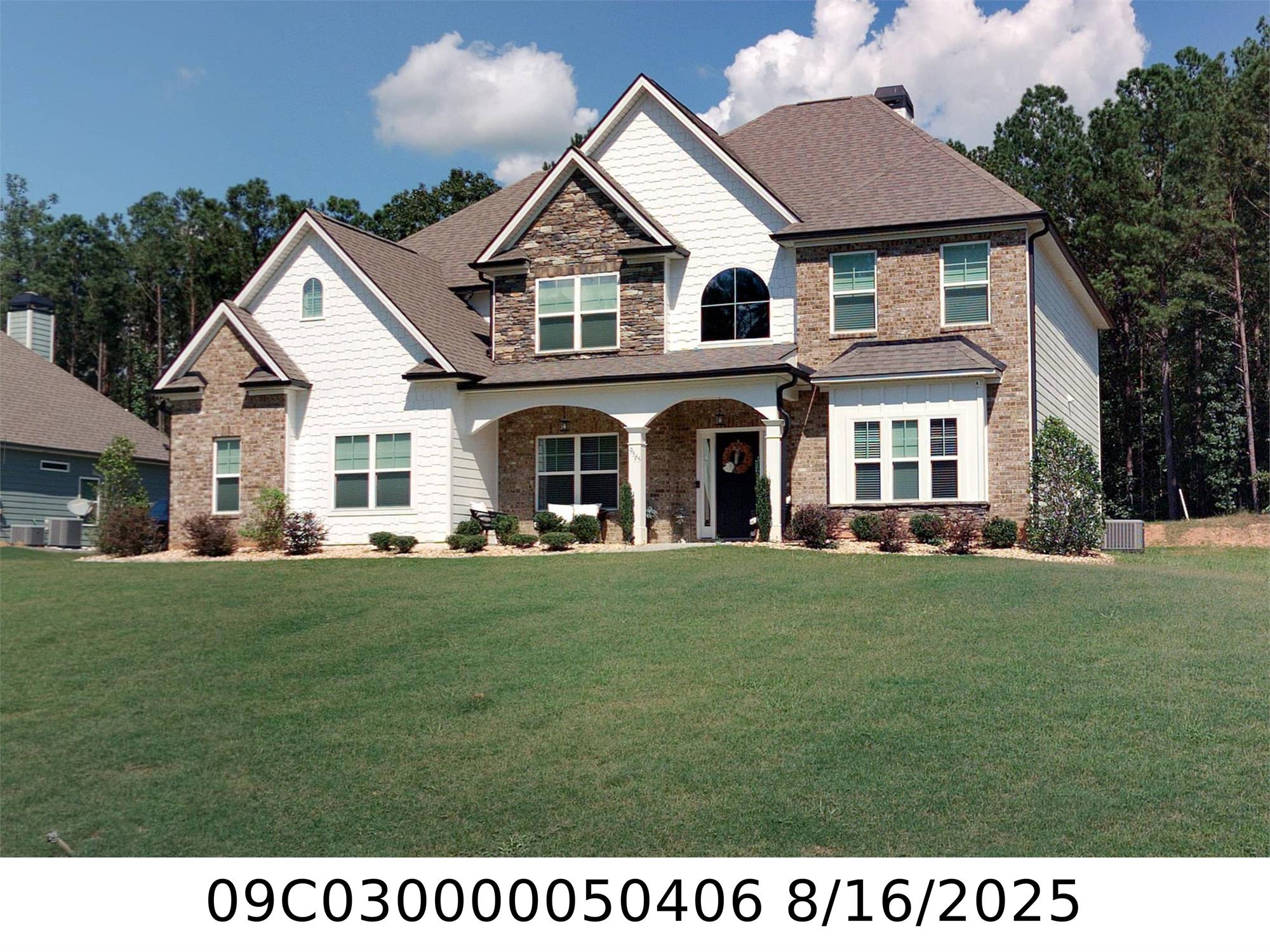 9565 Glacial Ln, Fairburn, GA 30213-6438