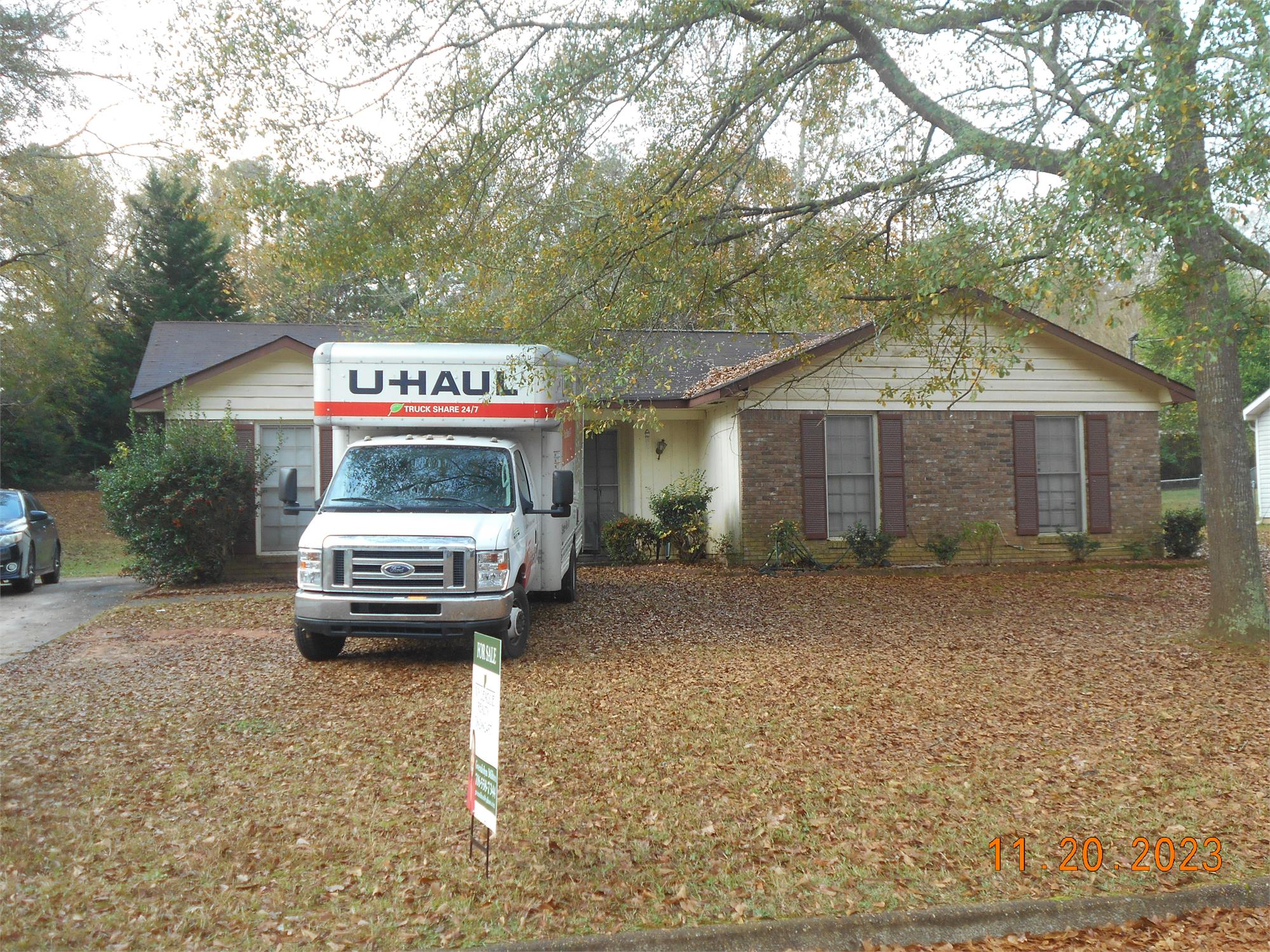 307 Woodland Dr, Lagrange, GA 30241-1383