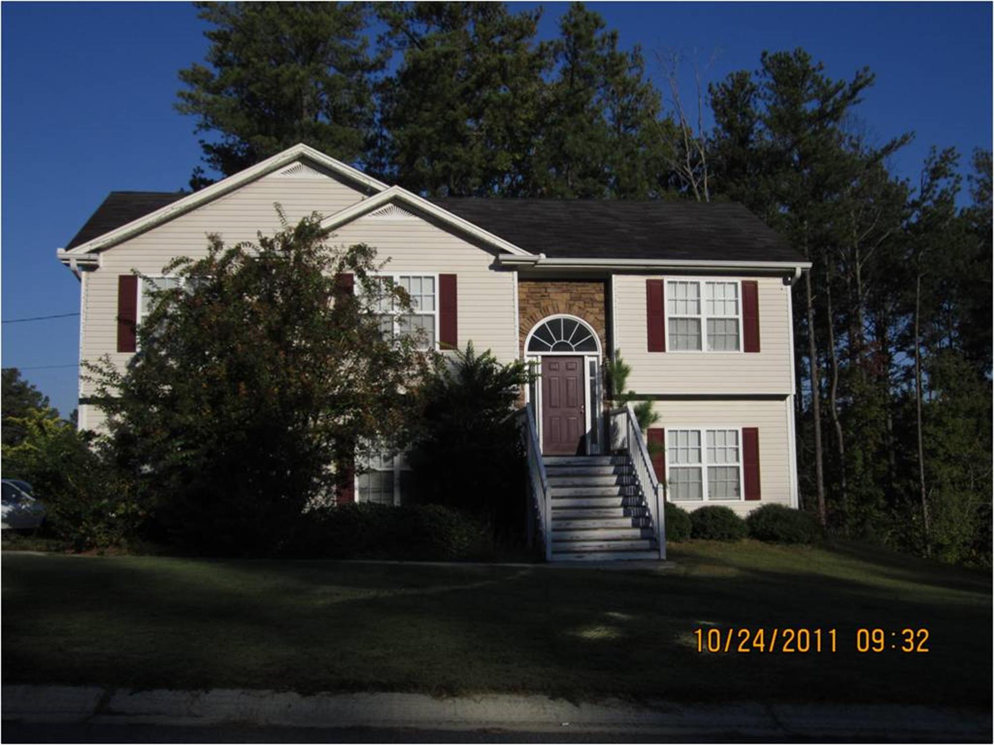 34 Spring Brook Ln, Dallas, GA 30132-8500