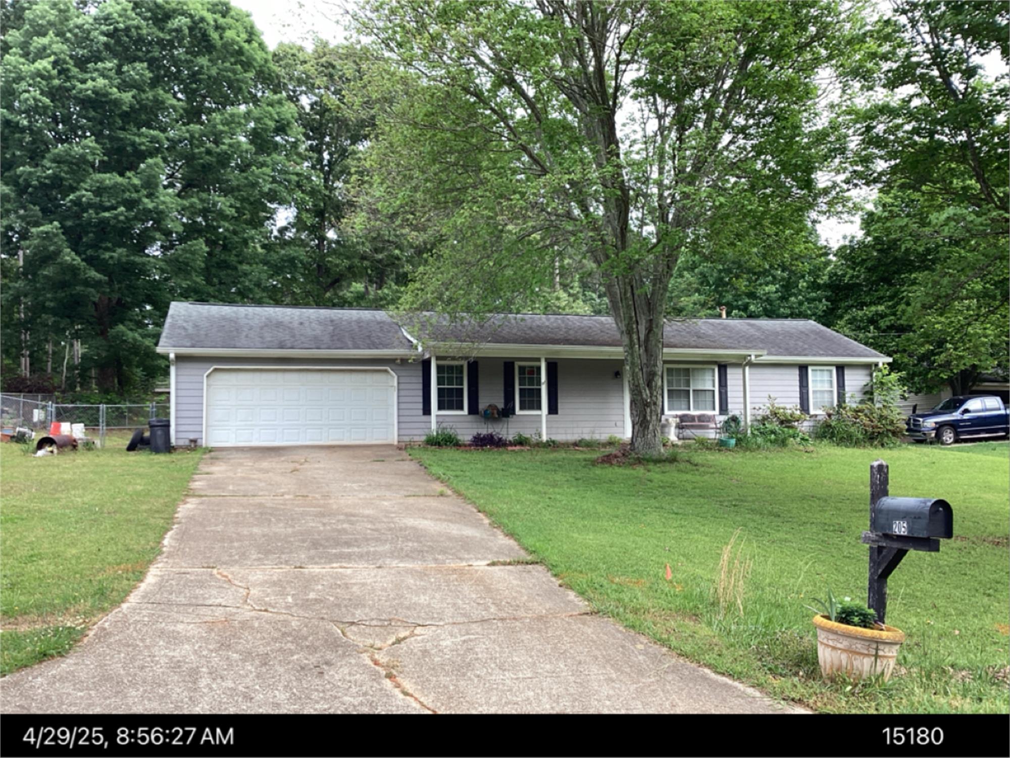 205 Lazy Hollow Ln, Covington, GA 30016-4504