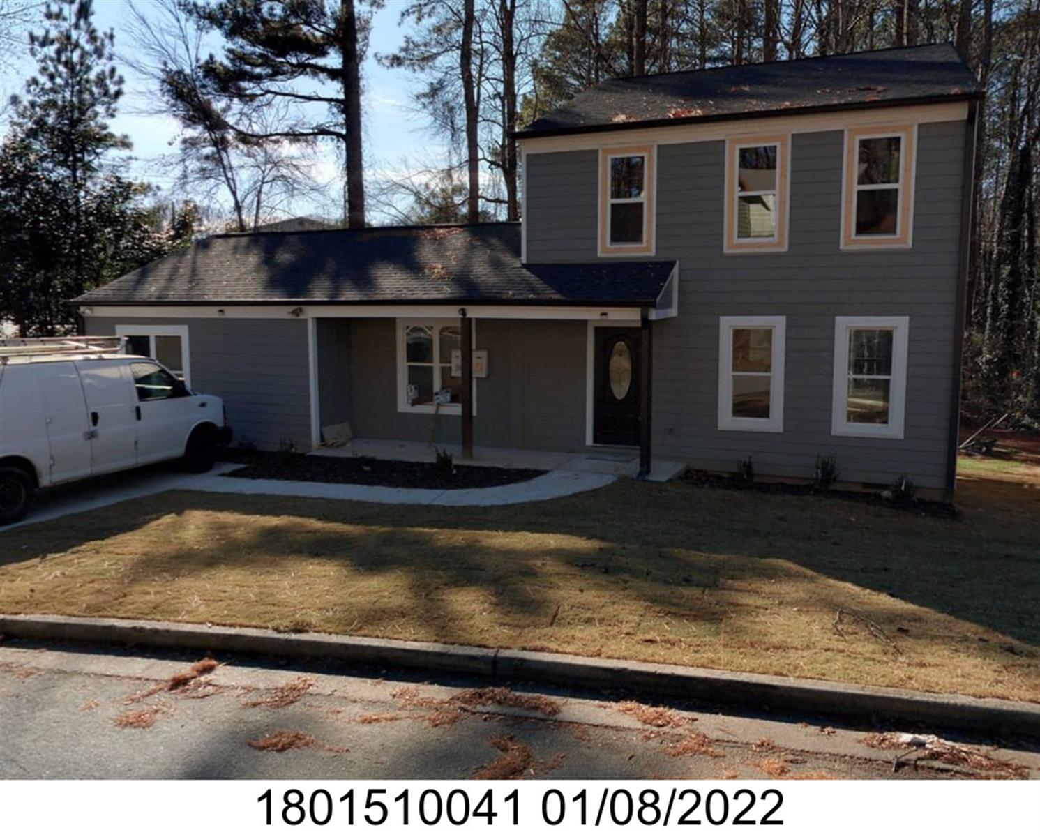 531 Woodcrest Manor Dr, Stone Mountain, GA 30083-4578