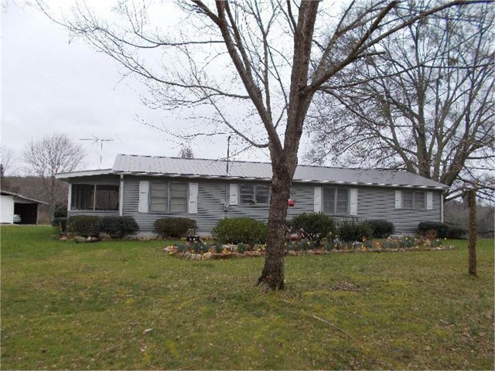 293 Merrell Rd, Carrollton, GA 30116-6284