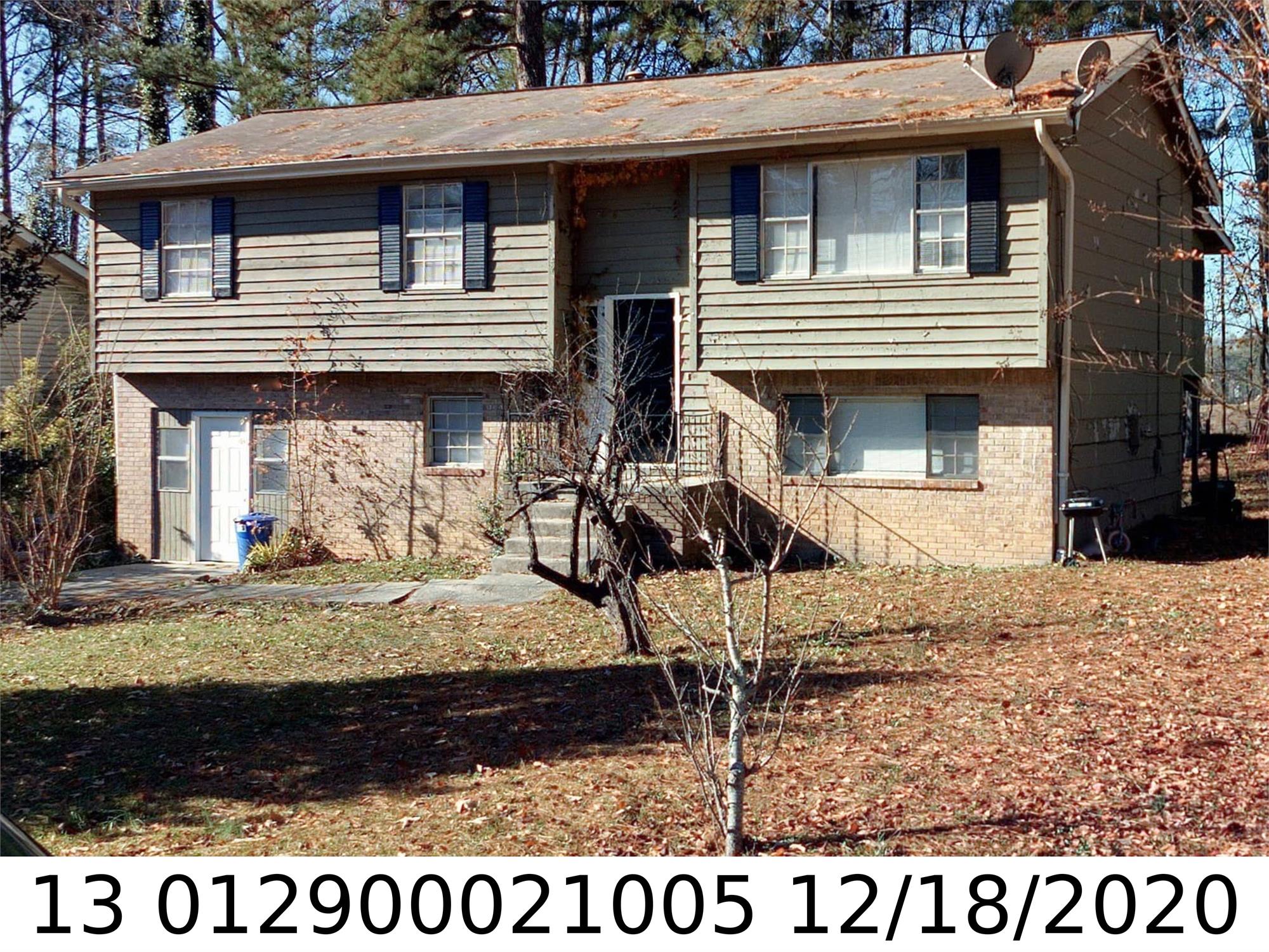 150 Rockfort Ct, Atlanta, GA 30349-4472