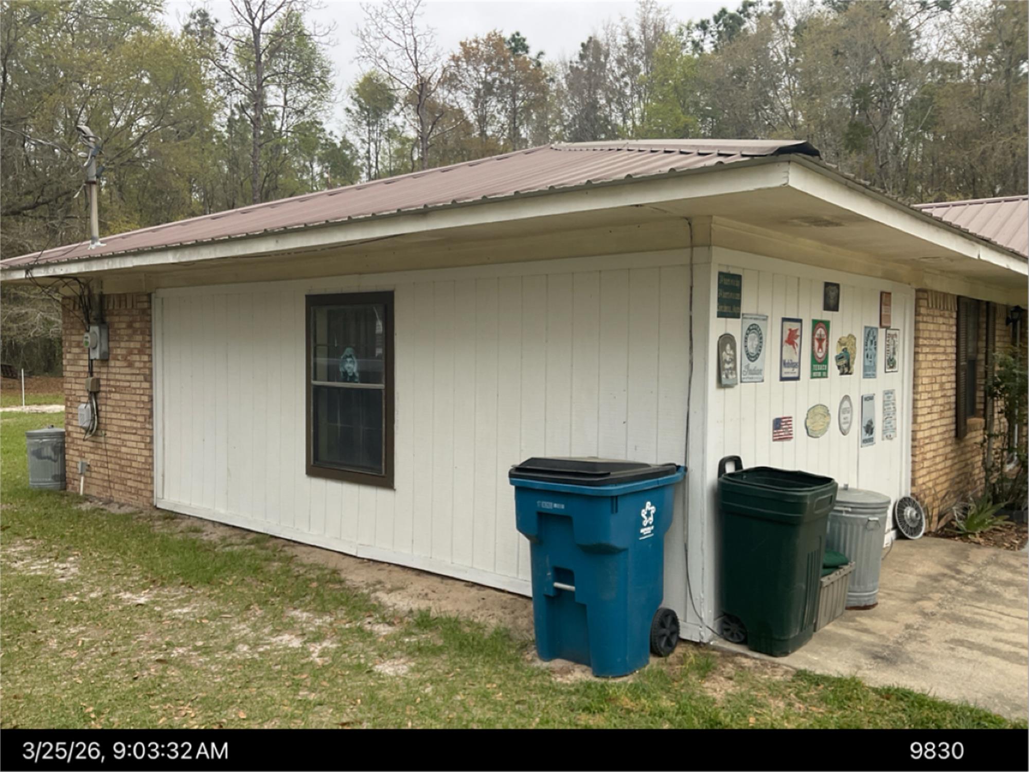 387 Fannie Head Rd, Jesup, GA 31545-8421