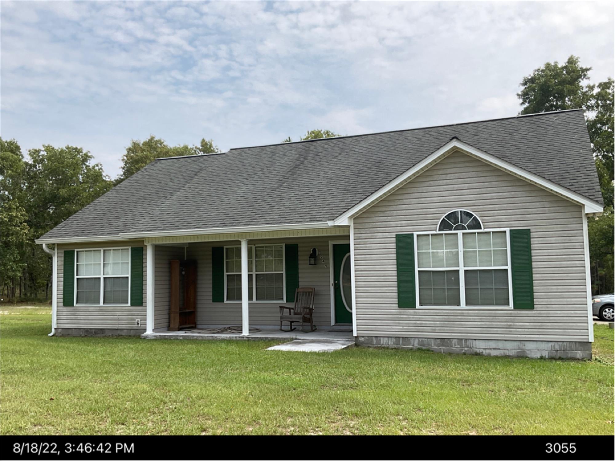 1944 Reddish Ln, Blackshear, GA 31516-3404