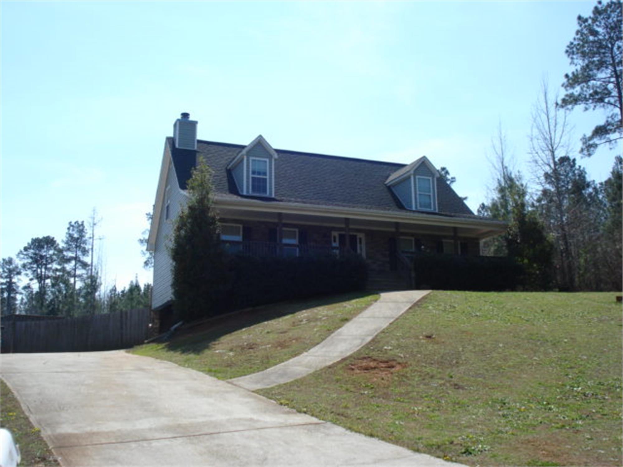130 Oak Brook Ln, Covington, GA 30016-5940