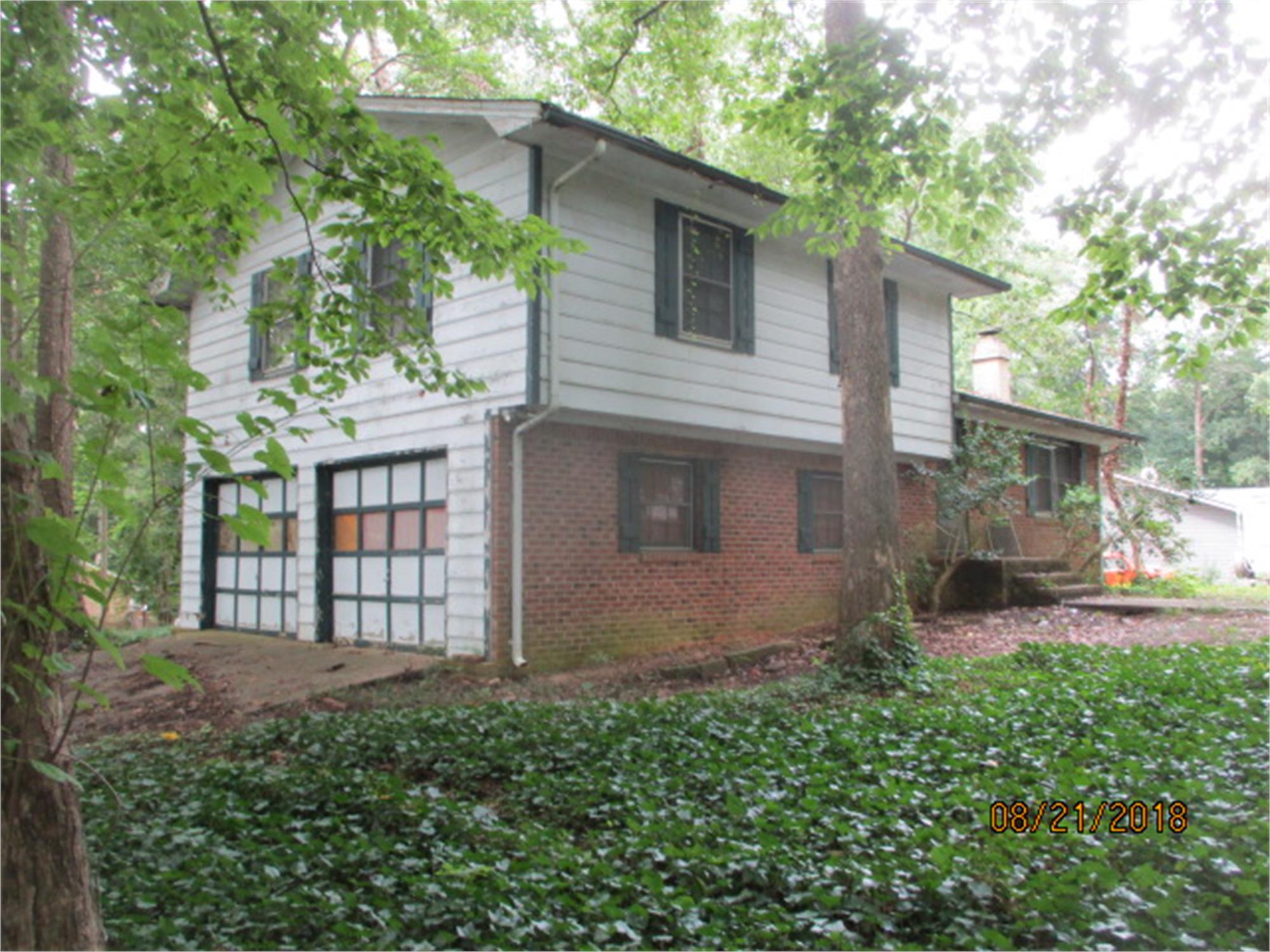 683 Maple Ln, Lawrenceville, GA 30044-2804