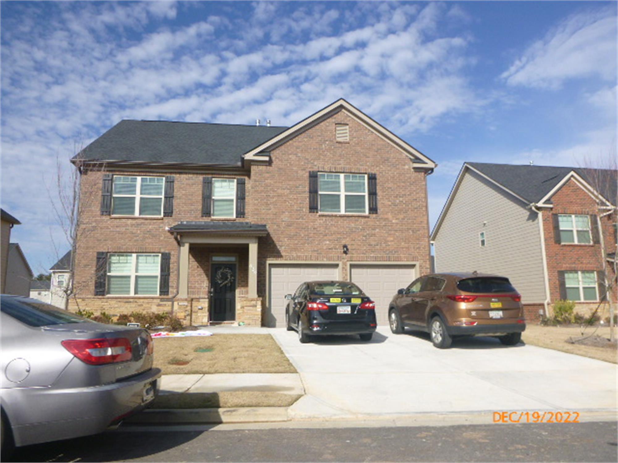 629 Azalea Bloom Dr E, Loganville, GA 30052-5740