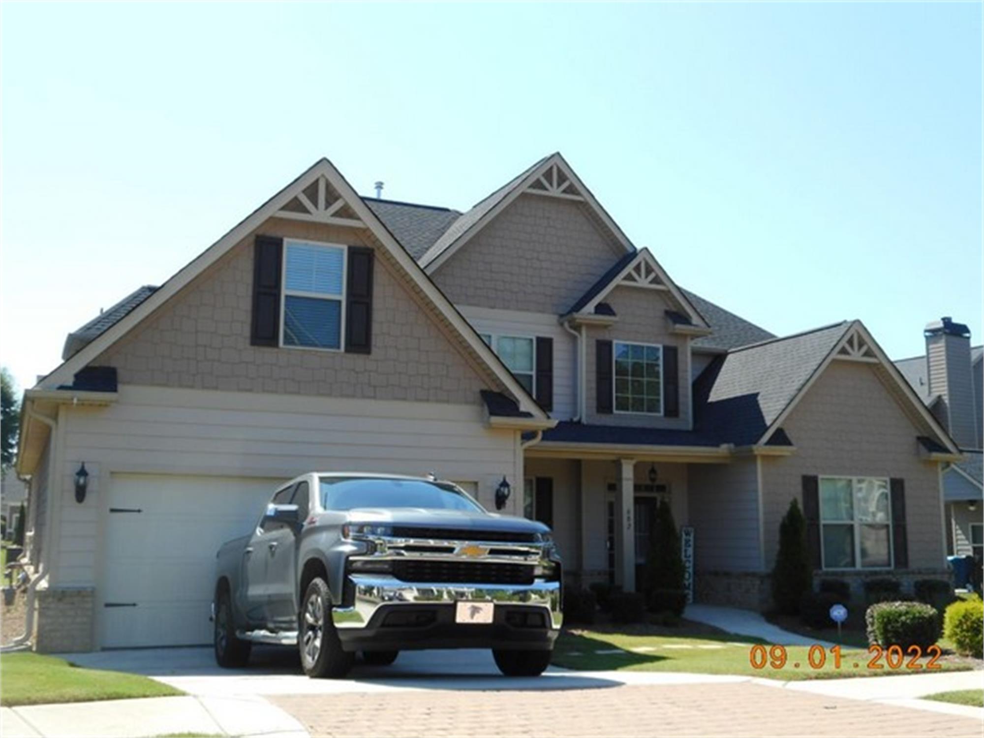 682 Mallard Cv, Loganville, GA 30052-8283