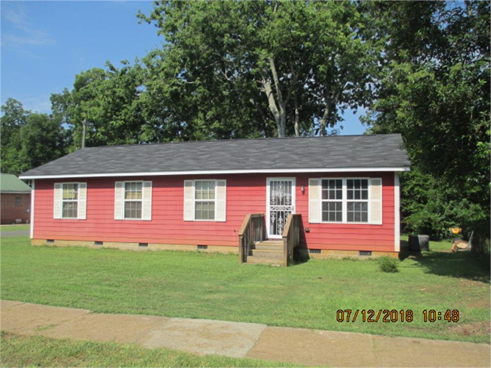 228 S Hudson St, Plains, GA 31780-5502