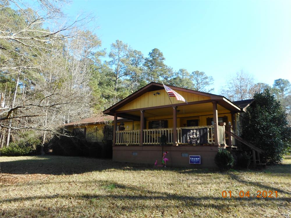 1761 Woodville Rd, Union Point, GA 30669-1943